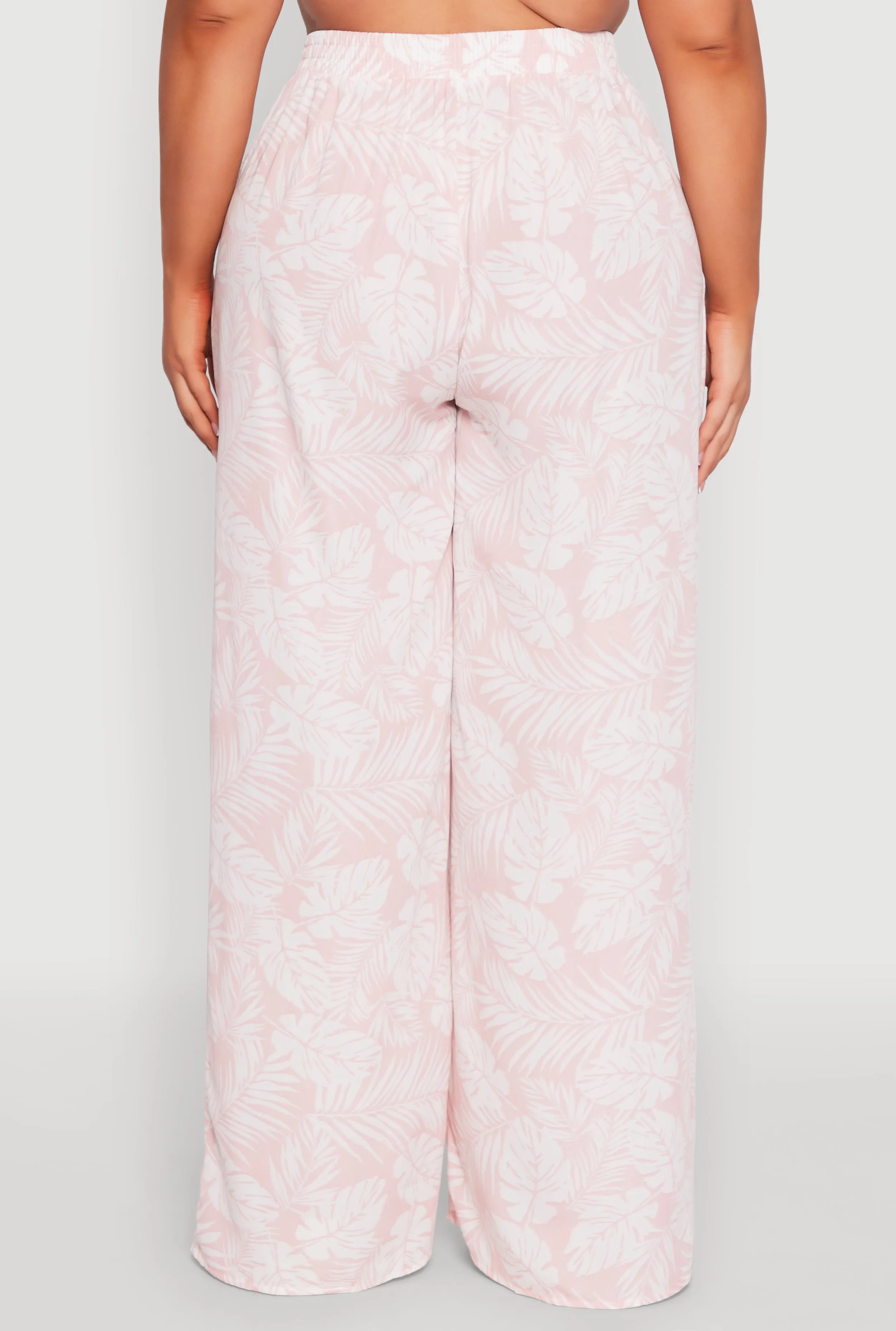 Plus Size Airy Leaf Print Palazzo Pants sold by Rainbow product image thumbnail 5