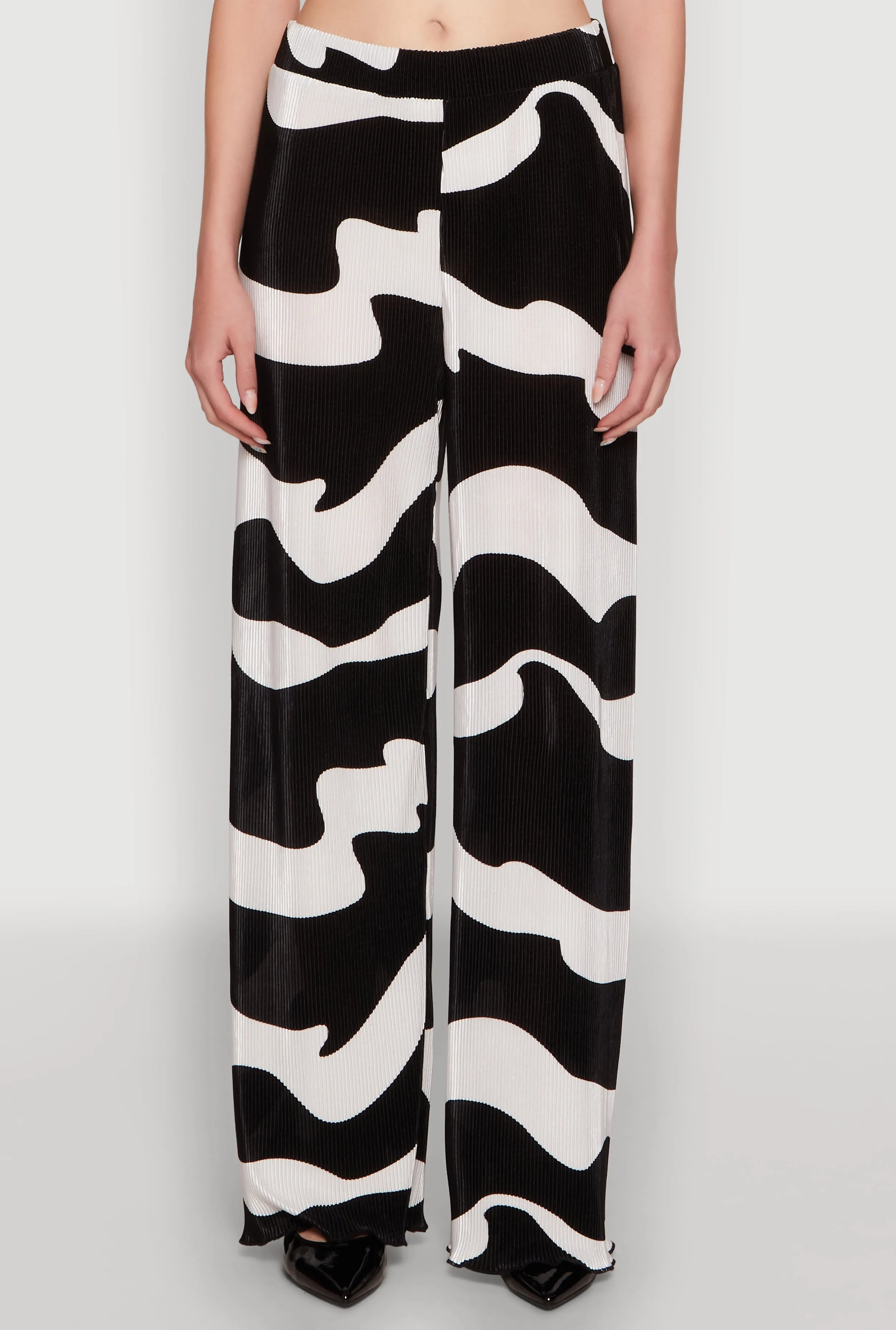 Iris Plisse Abstract Print Lettuce Edge Pants sold by Rainbow product image thumbnail 5