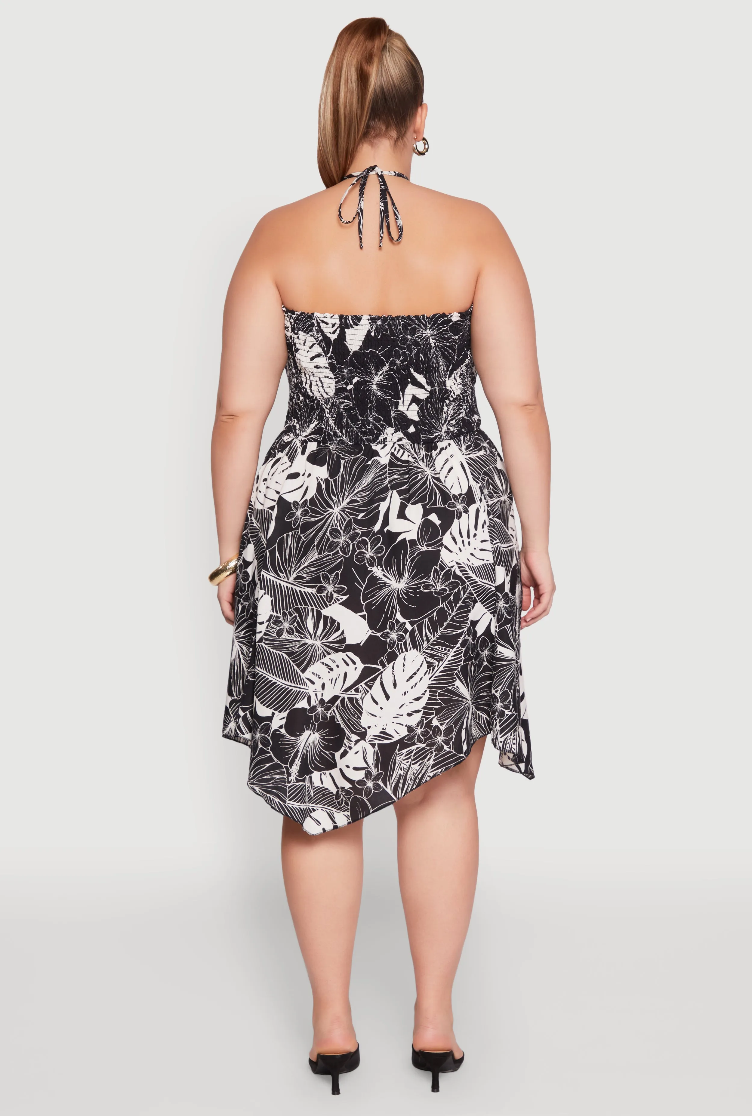 Plus Size Smocked Shark Bite Leaf Print Dress sold by Rainbow product image thumbnail 5