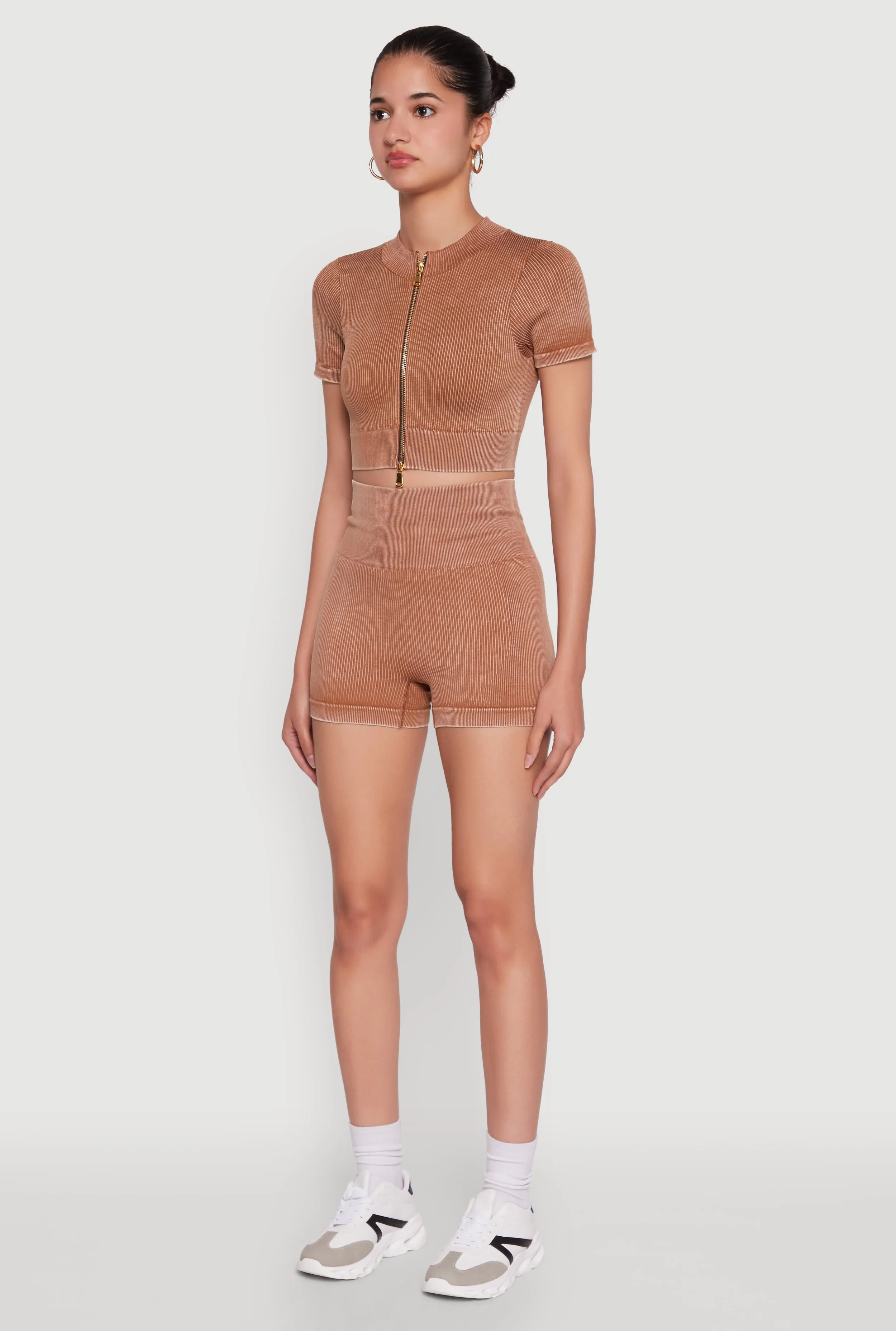 Daisy Seamless Double Zip Front Crop Top sold by Rainbow product image thumbnail 5