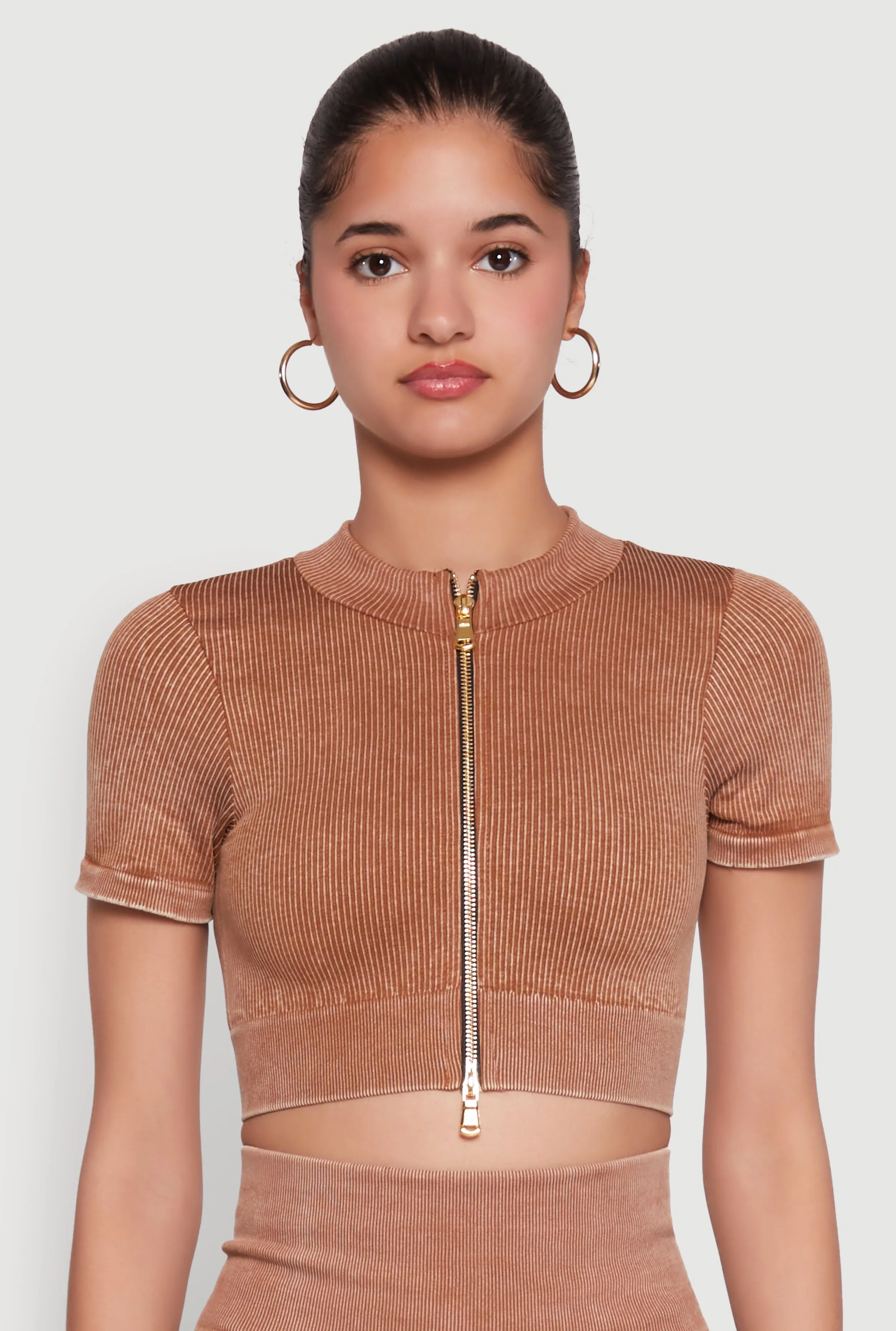 Daisy Seamless Double Zip Front Crop Top sold by Rainbow