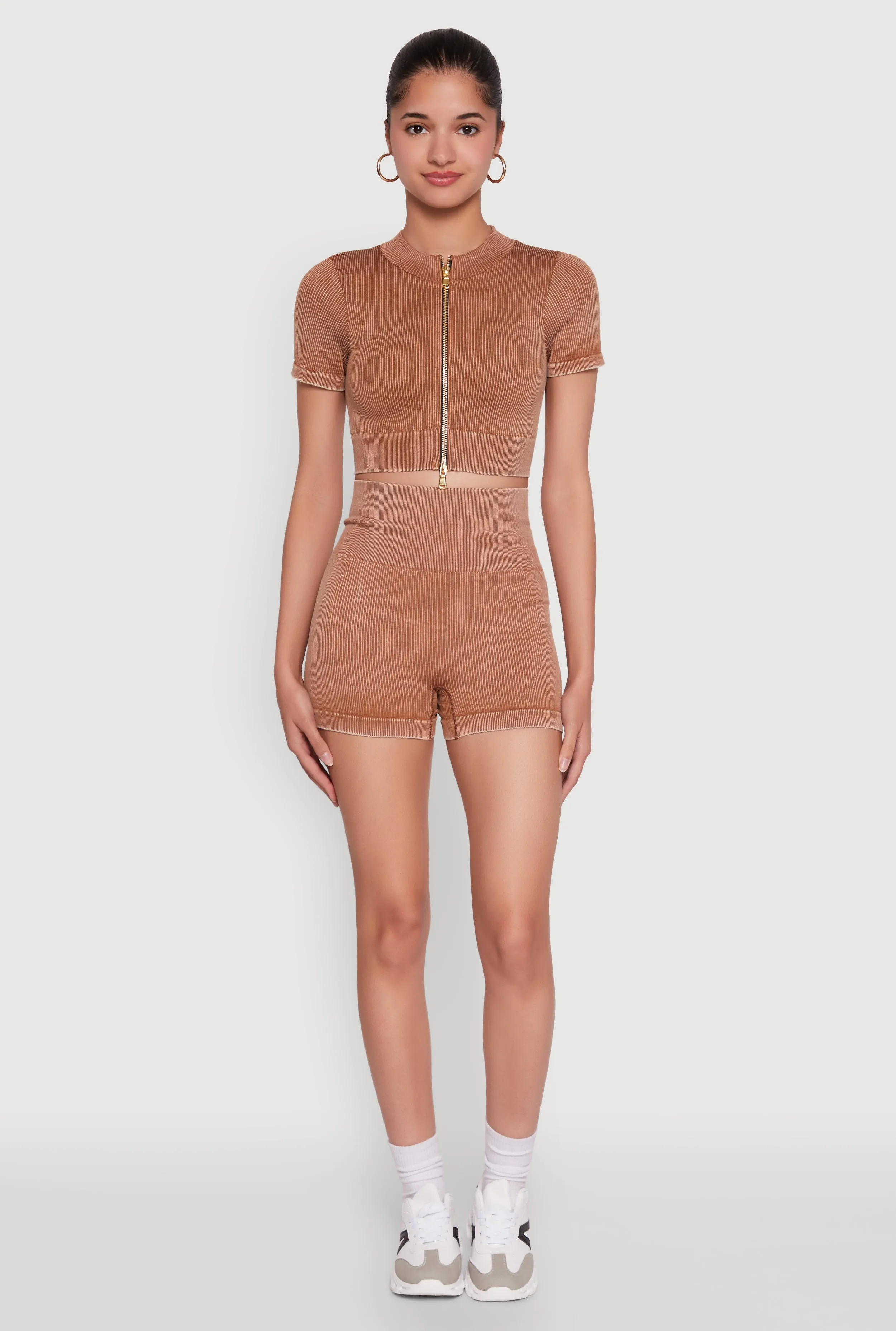 Daisy Seamless Double Zip Front Crop Top sold by Rainbow product image thumbnail 3