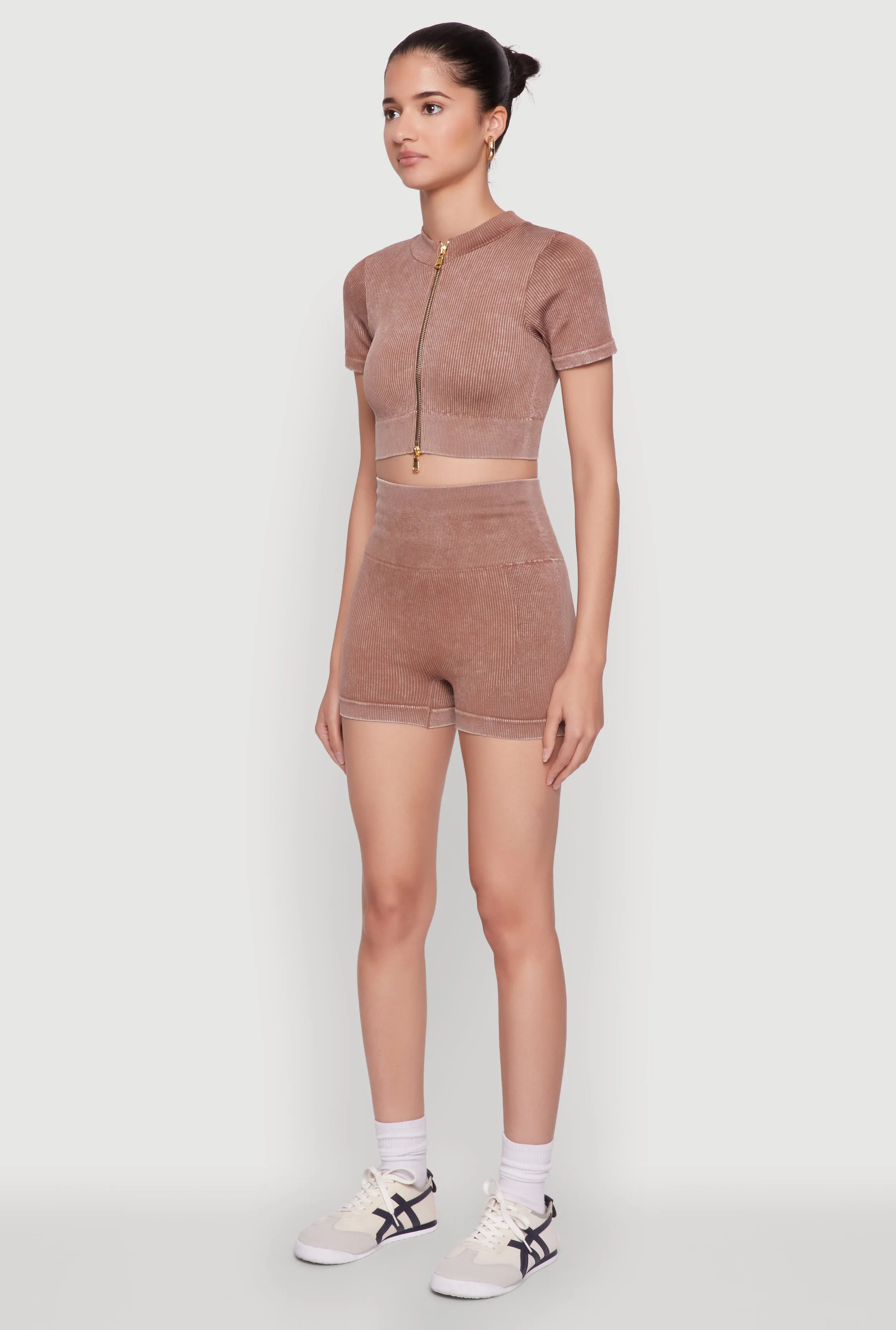 Daisy Seamless Double Zip Front Crop Top sold by Rainbow product image thumbnail 5