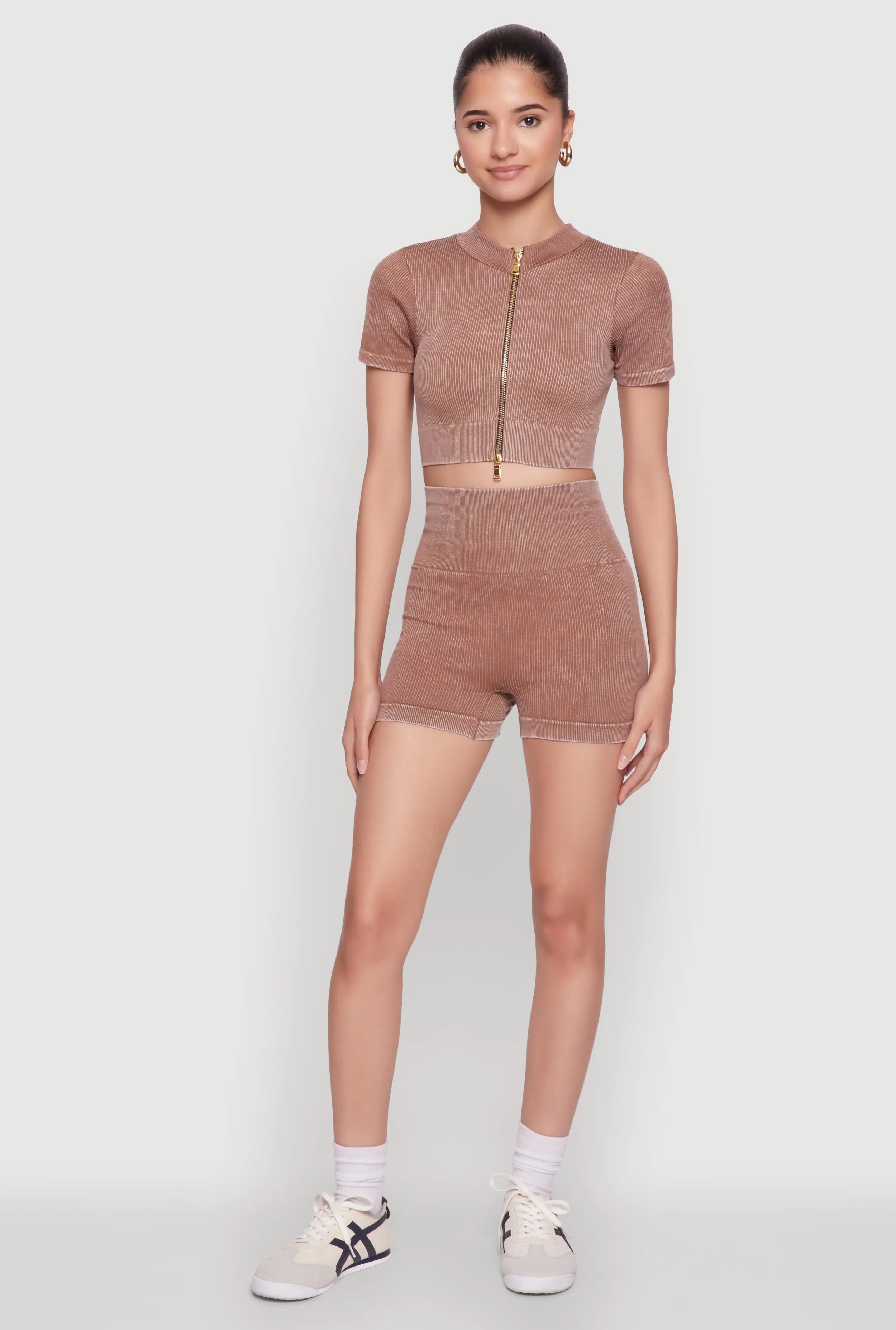 Daisy Seamless Double Zip Front Crop Top sold by Rainbow product image thumbnail 3