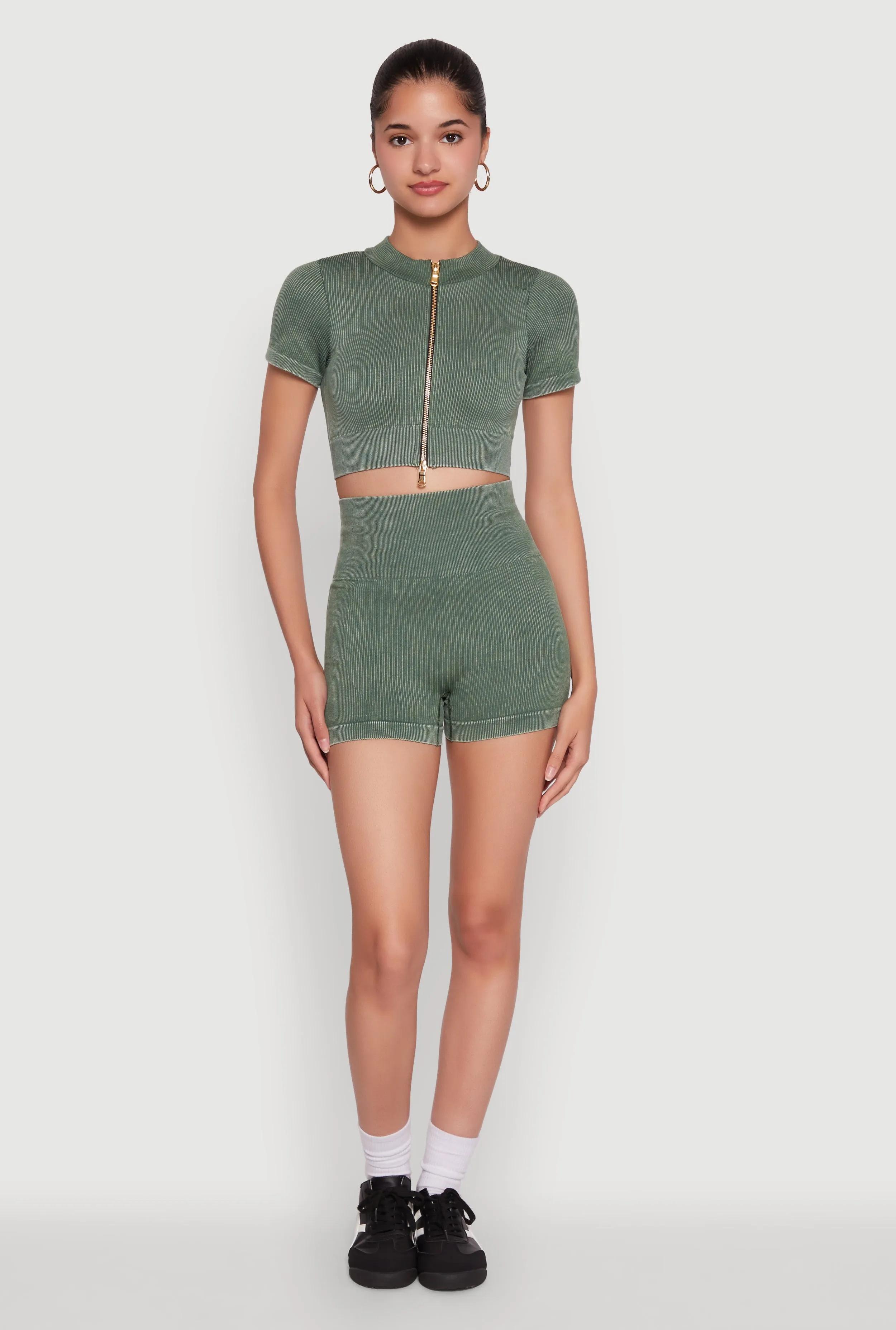 Daisy Seamless Double Zip Front Crop Top sold by Rainbow product image thumbnail 3