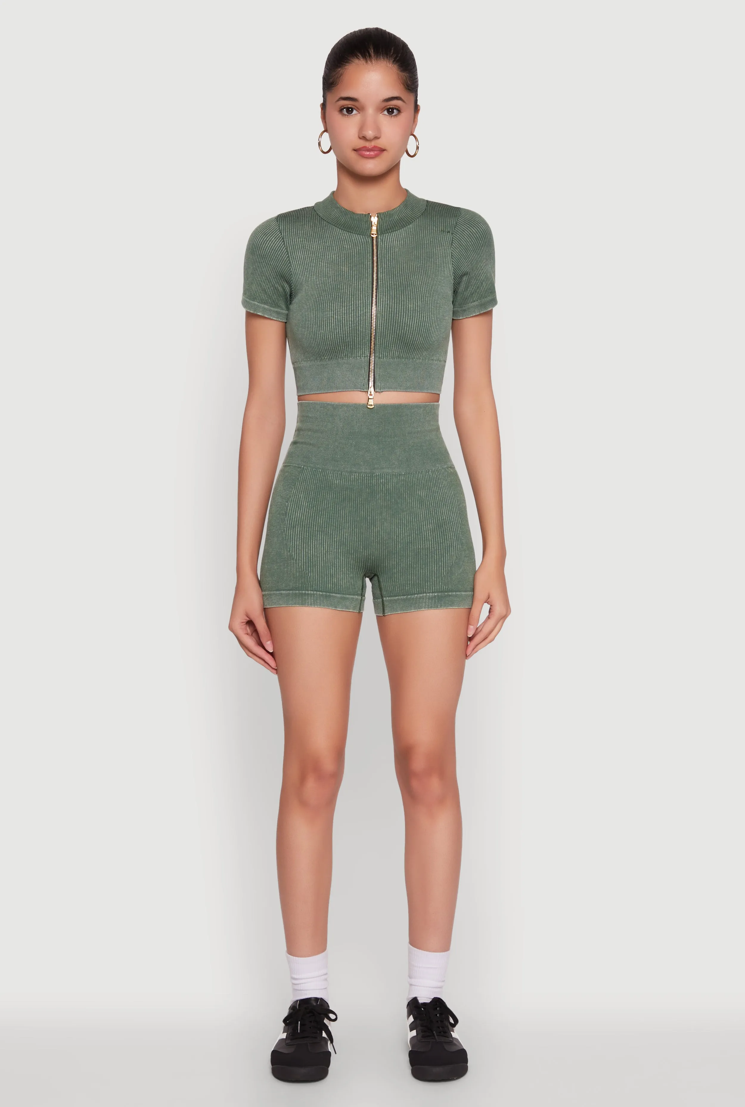 Daisy Seamless Double Zip Front Crop Top sold by Rainbow product image thumbnail 2