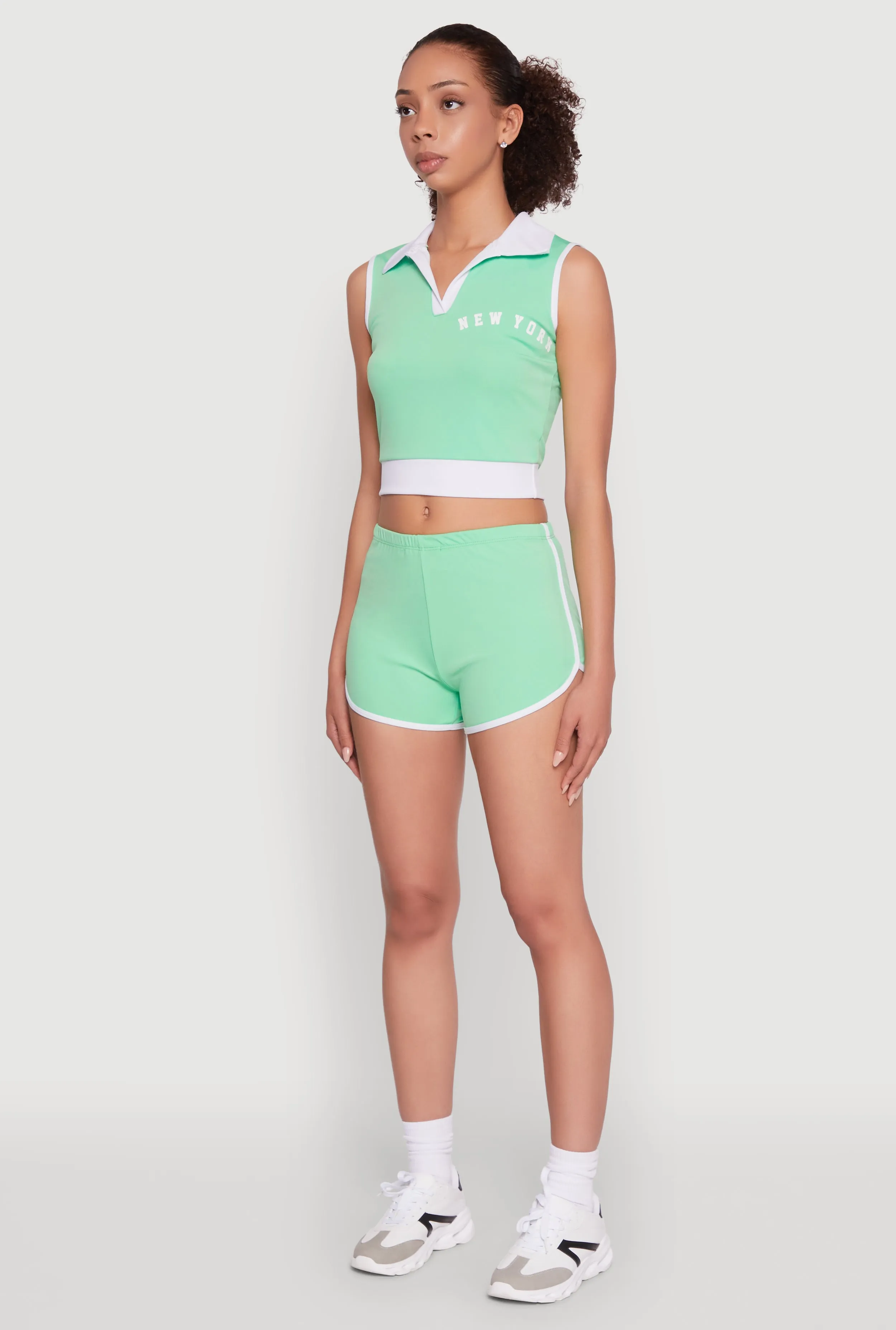 Stylish Contrast Trim Cropped Polo Top sold by Rainbow product image thumbnail 5