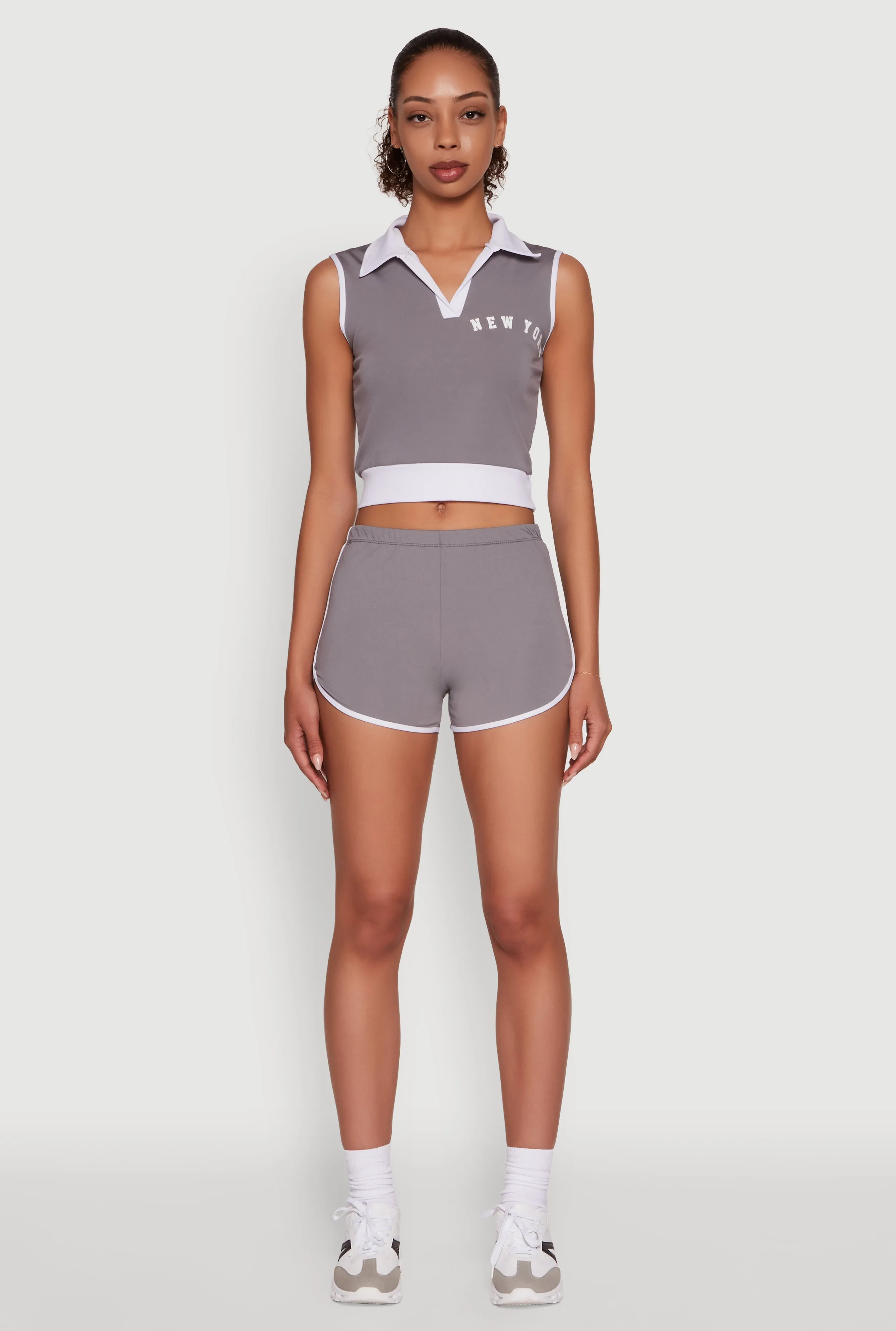 Stylish Contrast Trim Cropped Polo Top sold by Rainbow product image thumbnail 3