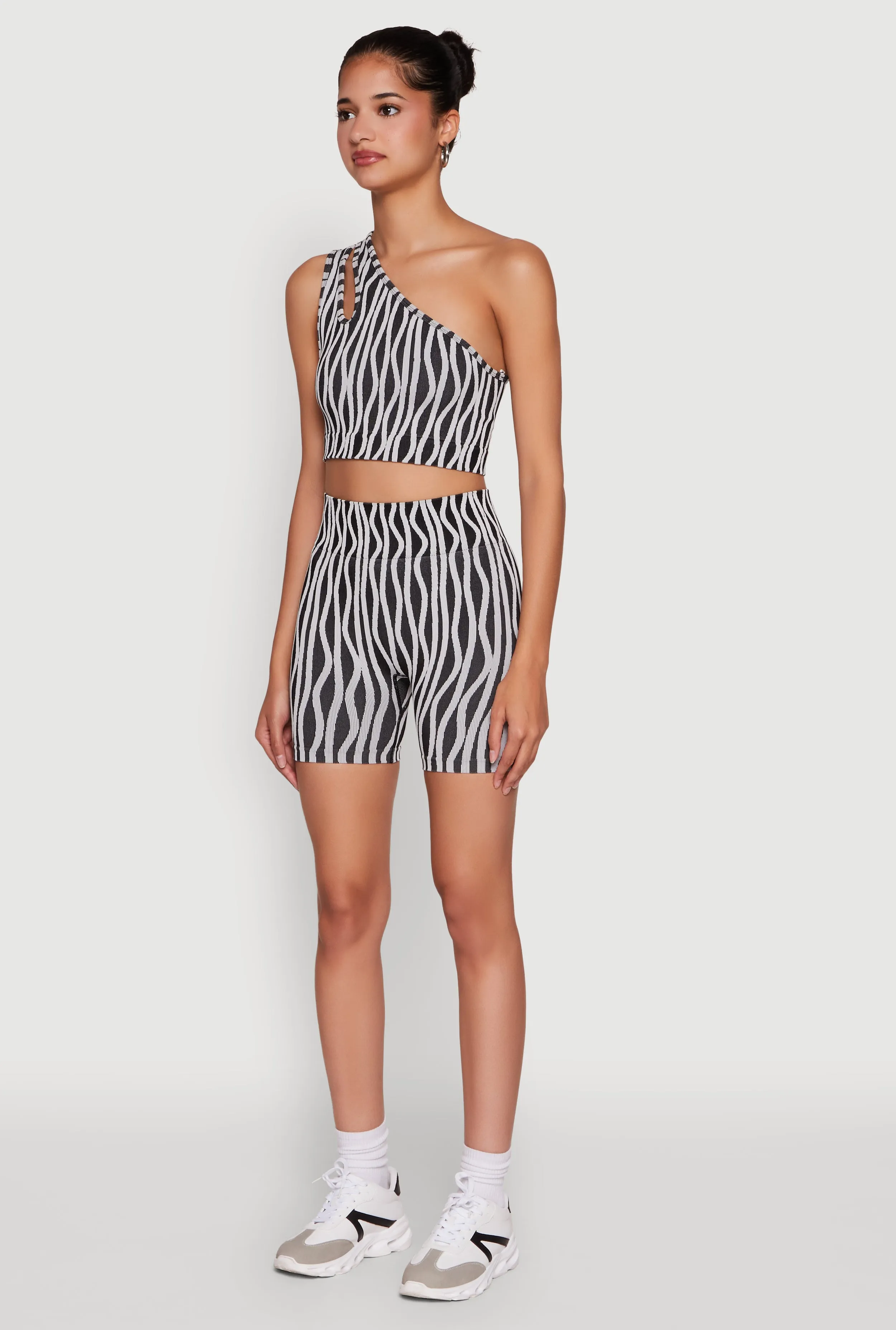 Stylish One Shoulder Sleeveless Top with Keyhole Seamless Design sold by Rainbow product image thumbnail 5