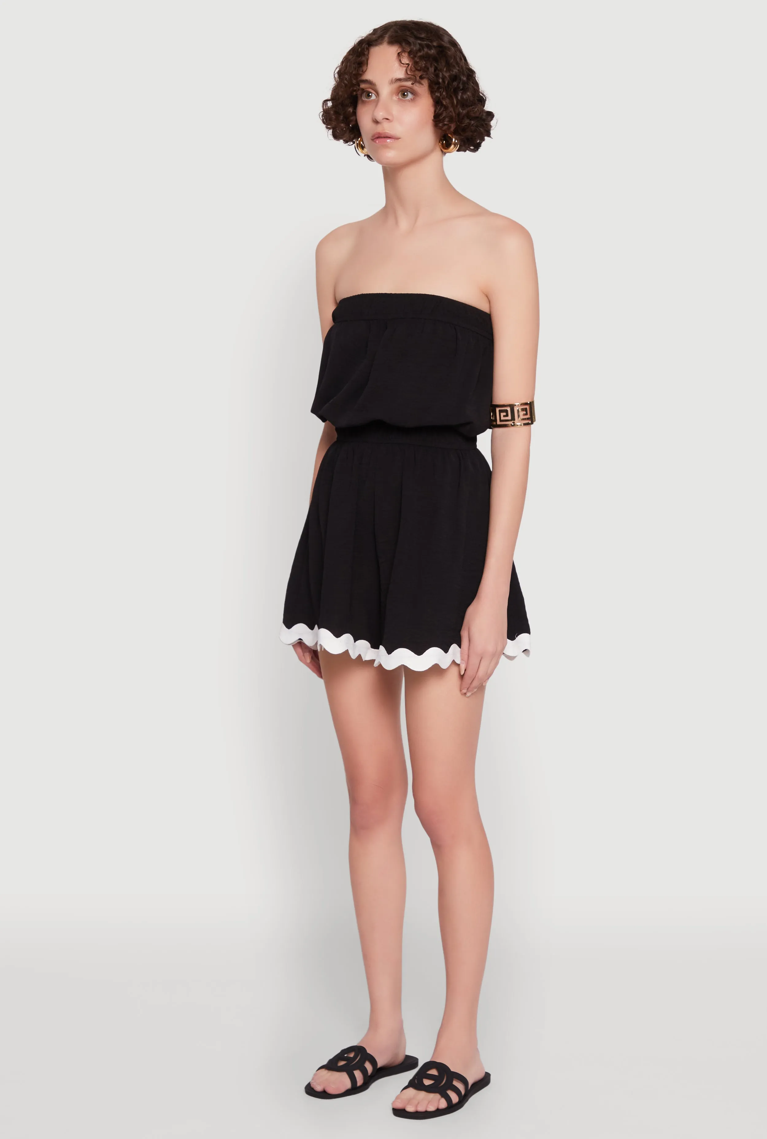 Chic Scallop Contrast Trim Strapless Romper sold by Rainbow product image thumbnail 3
