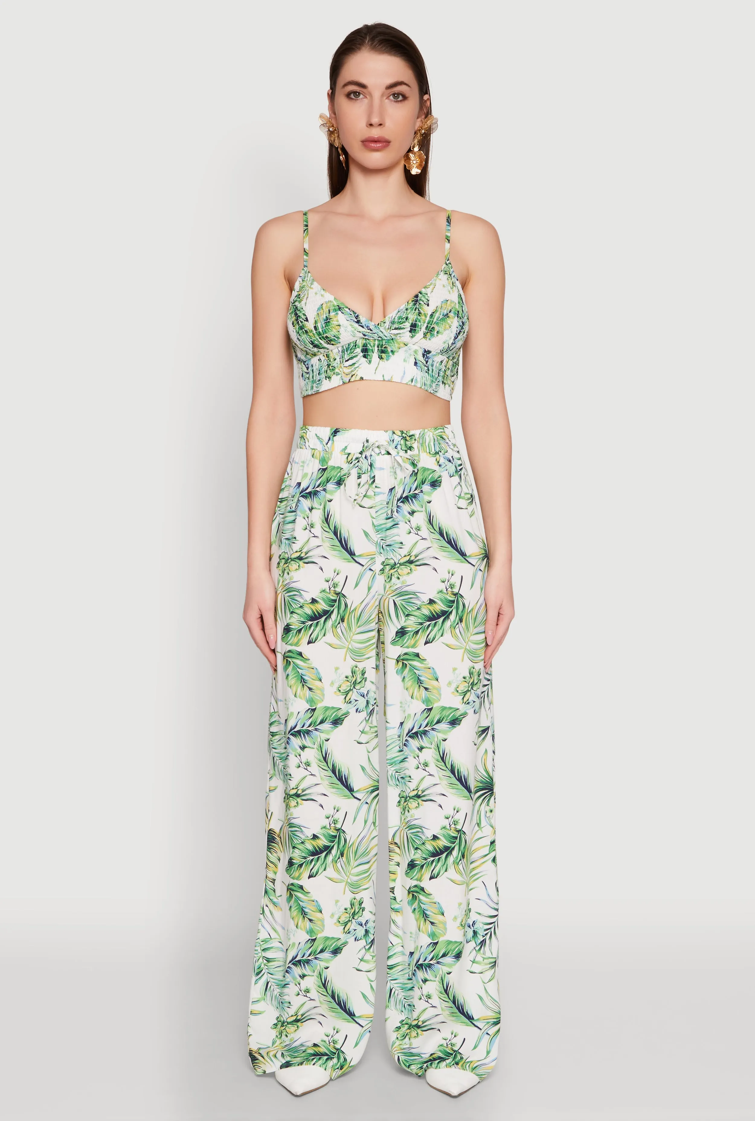 Almost Famous Sleeveless V-Neck Crop Top for Going Out sold by Rainbow product image thumbnail 3