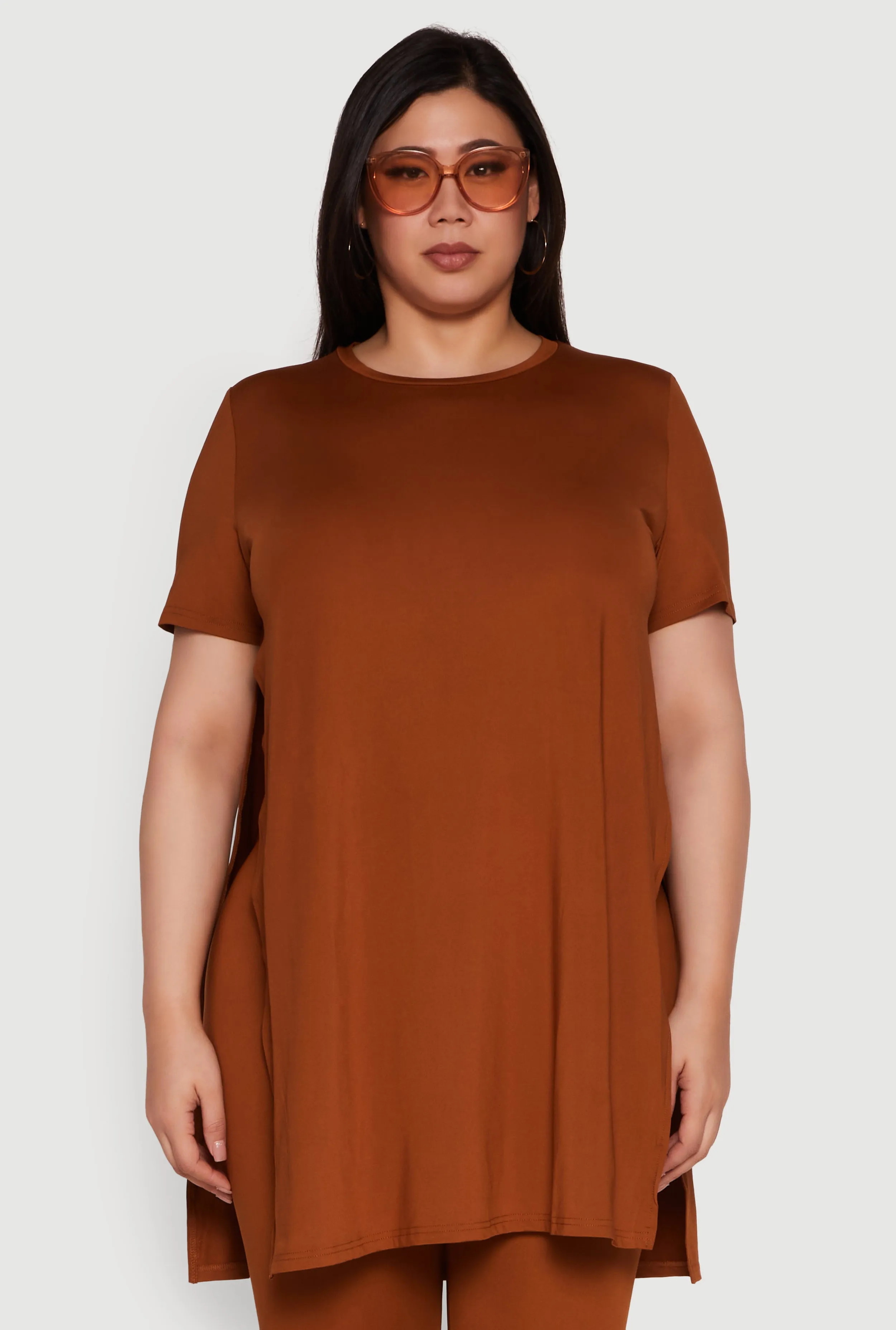 Plus Size Daisy Side Slit Crew Neck Tunic Top sold by Rainbow