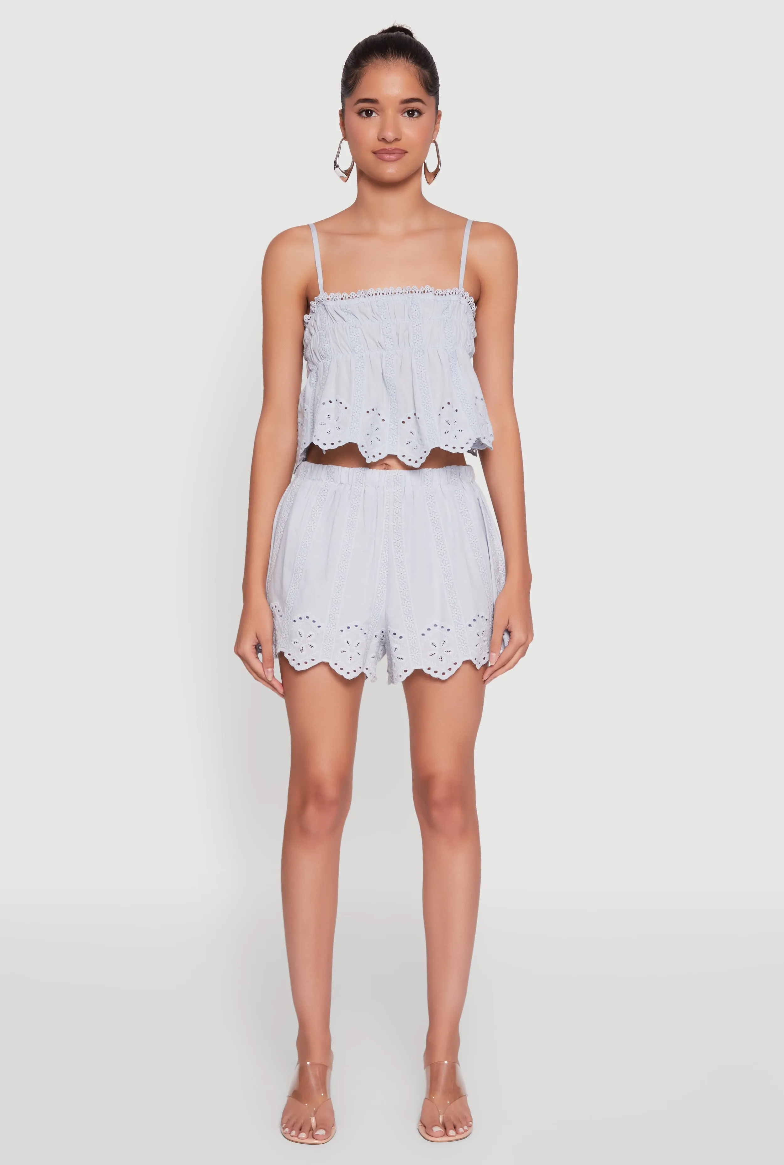 Trendy Mid Rise Scallop Trim Shorts sold by Rainbow product image thumbnail 2