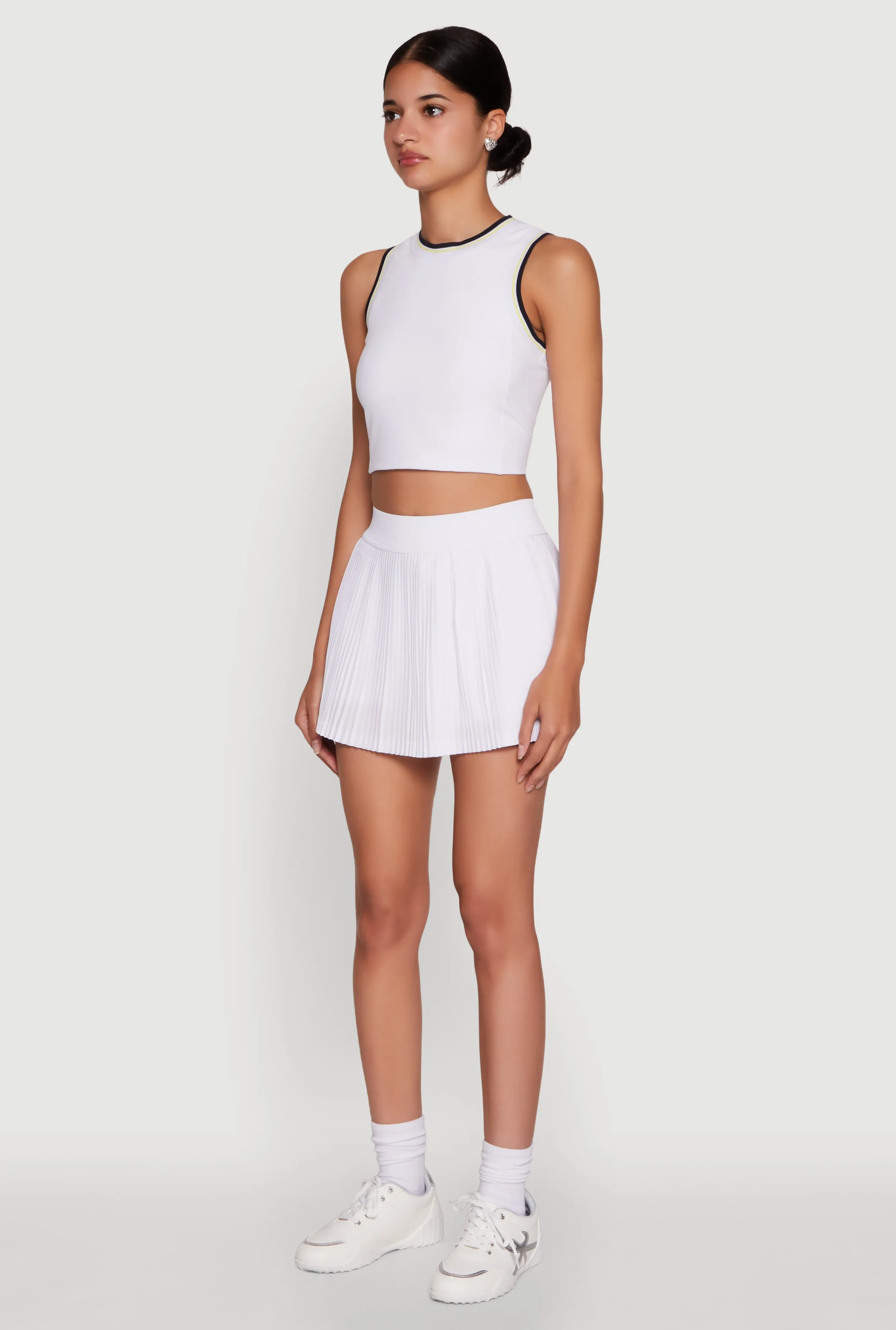 Trendy Sleeveless Cropped Crew Neck Top with Contrast Trim sold by Rainbow product image thumbnail 5