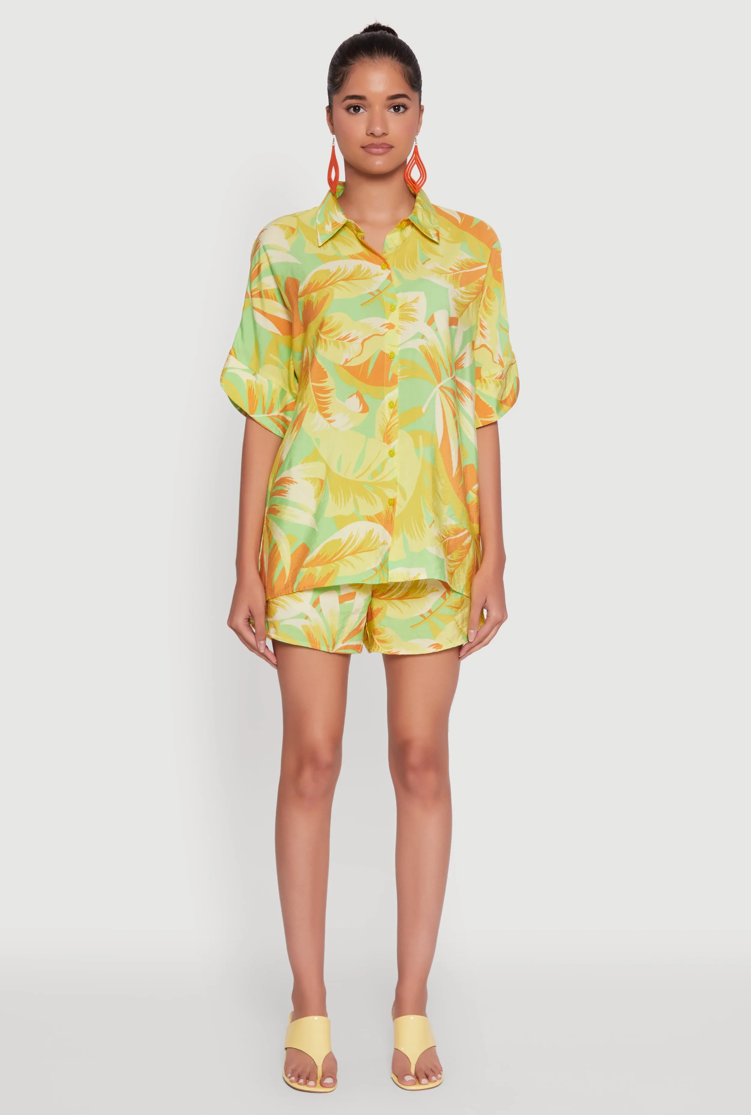 Trendy High Waisted Floral Leaf Print Crepe Knit Shorts sold by Rainbow product image thumbnail 2