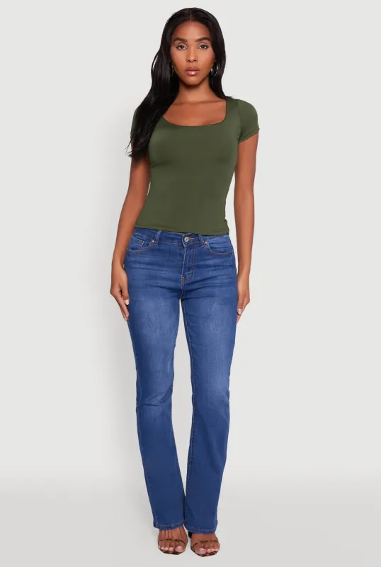 Daisy Classic Fit Scoop Neck Short Sleeve T-Shirt sold by Rainbow