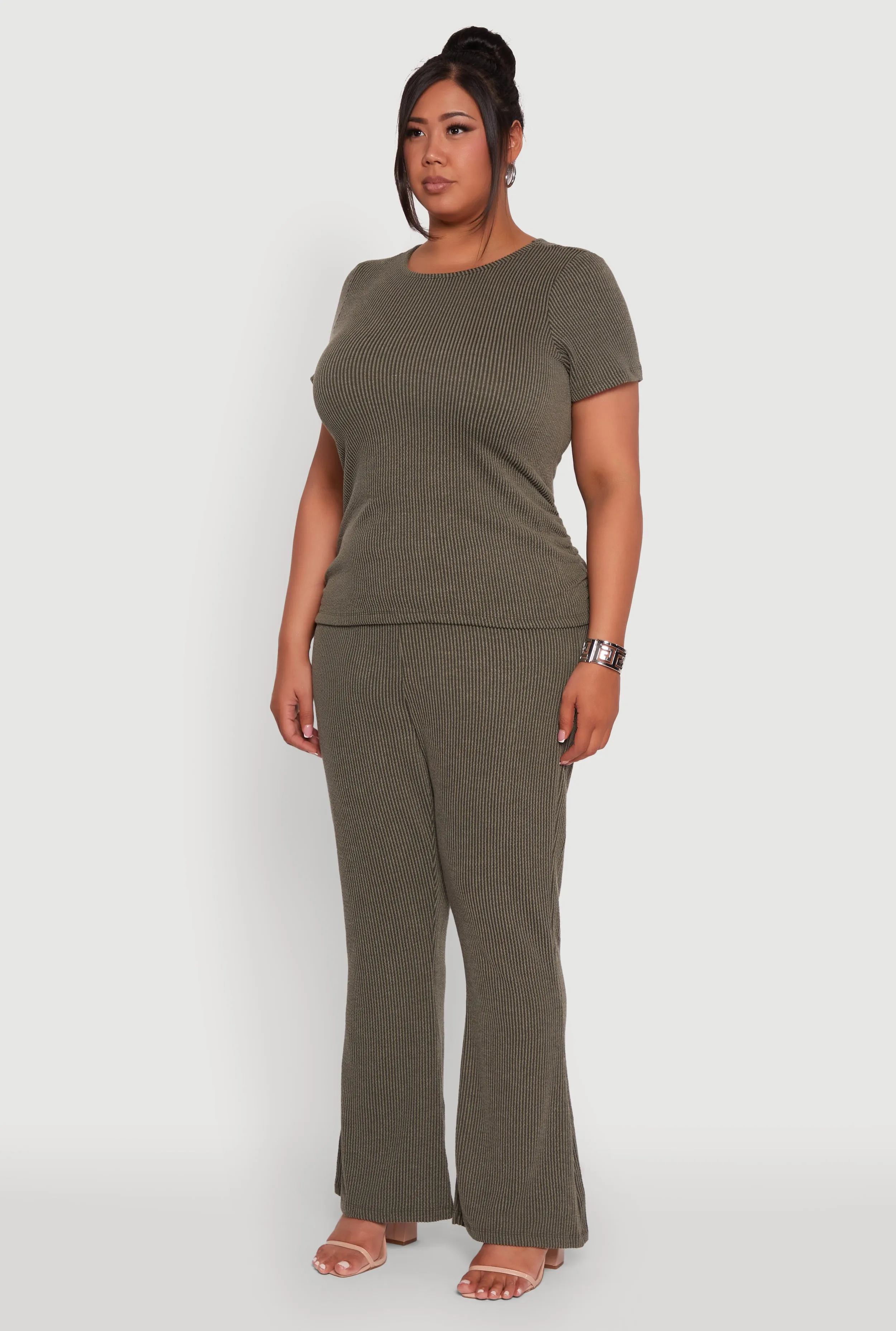 Plus Size Ribbed Knit Classic Fit Solid Crew Neck T-Shirt sold by Rainbow product image thumbnail 5