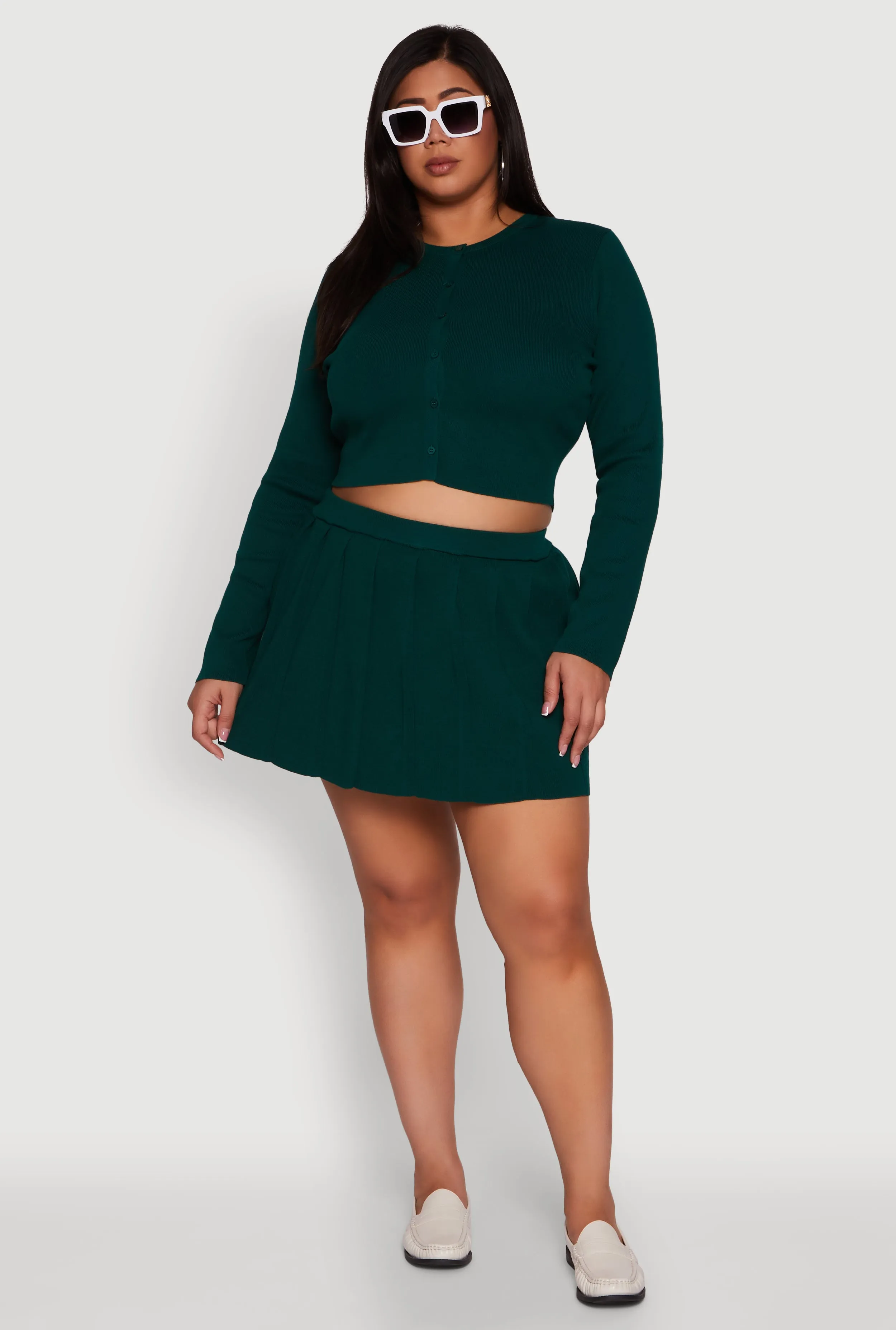 Plus Size High Waisted Solid Mini Pleated Skirt sold by Rainbow product image thumbnail 2