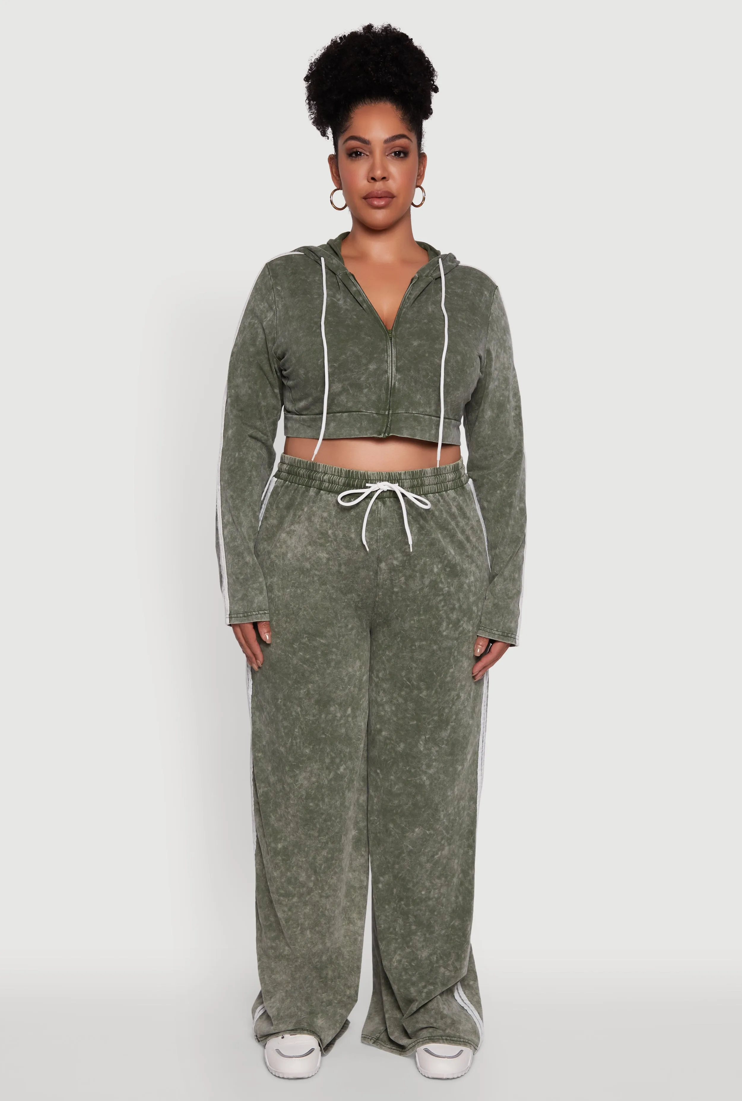 Plus Size Daisy Acid Wash Varsity Stripe Cropped Hoodie sold by Rainbow product image thumbnail 3