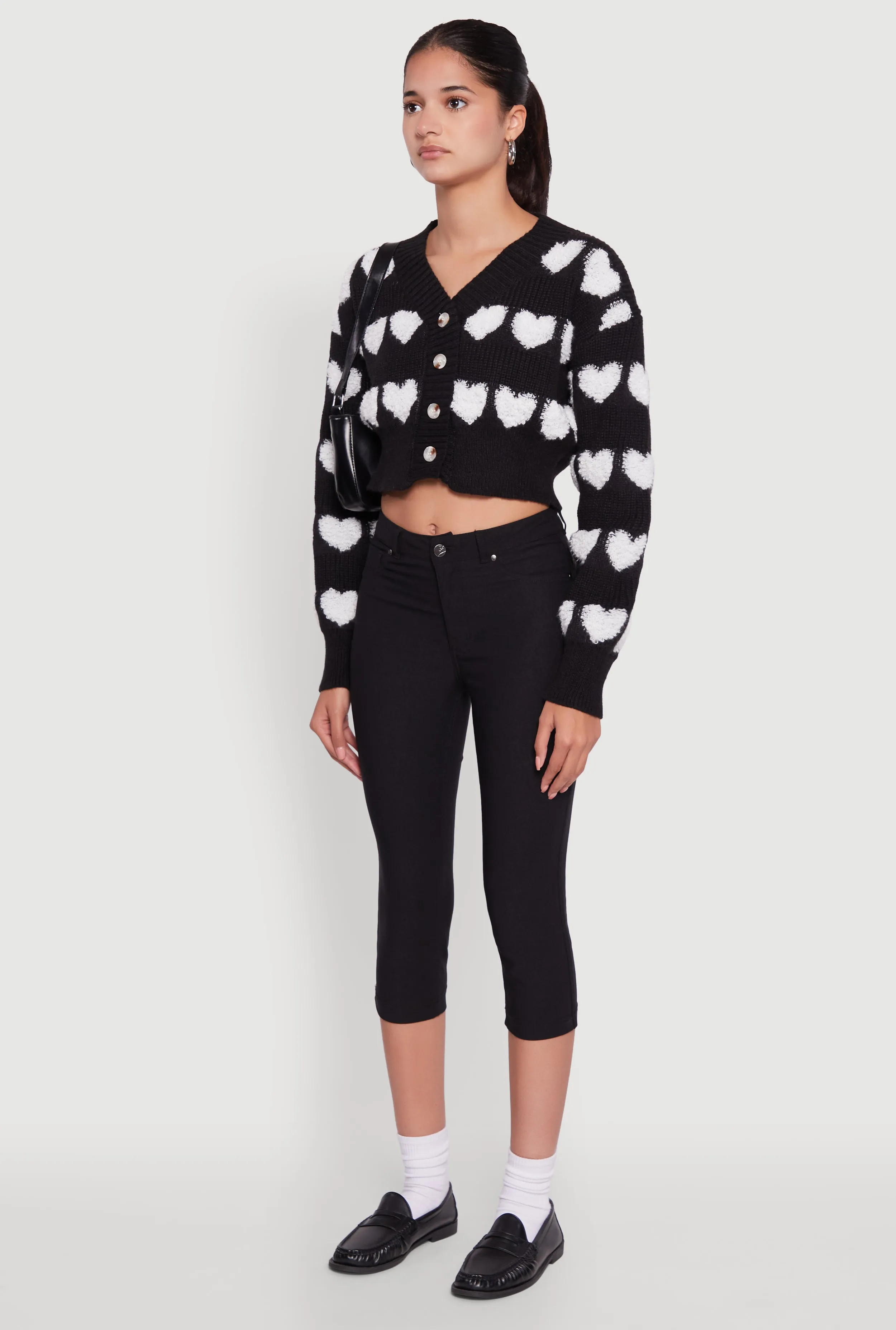 Chenille Heart Patterned Brushed Knit Cropped Cardigan sold by Rainbow product image thumbnail 5