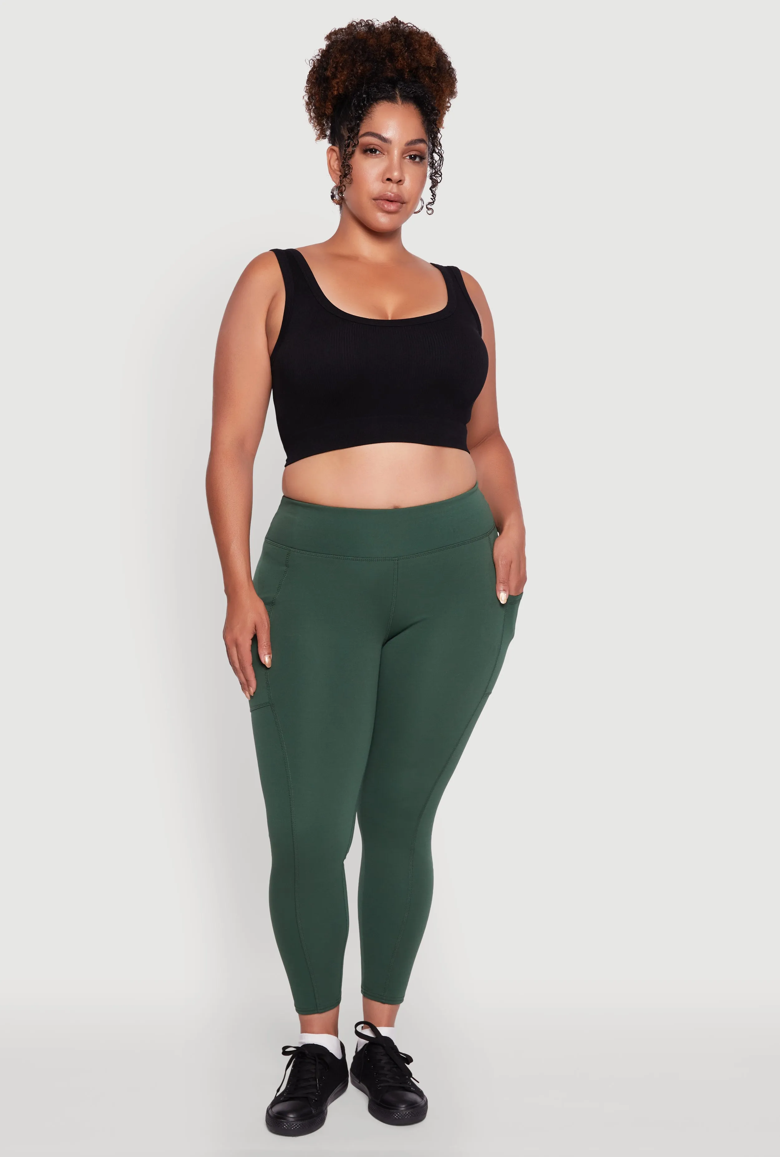 Plus Size Fleece Lined Cropped Leggings with Pockets sold by Rainbow product image thumbnail 4