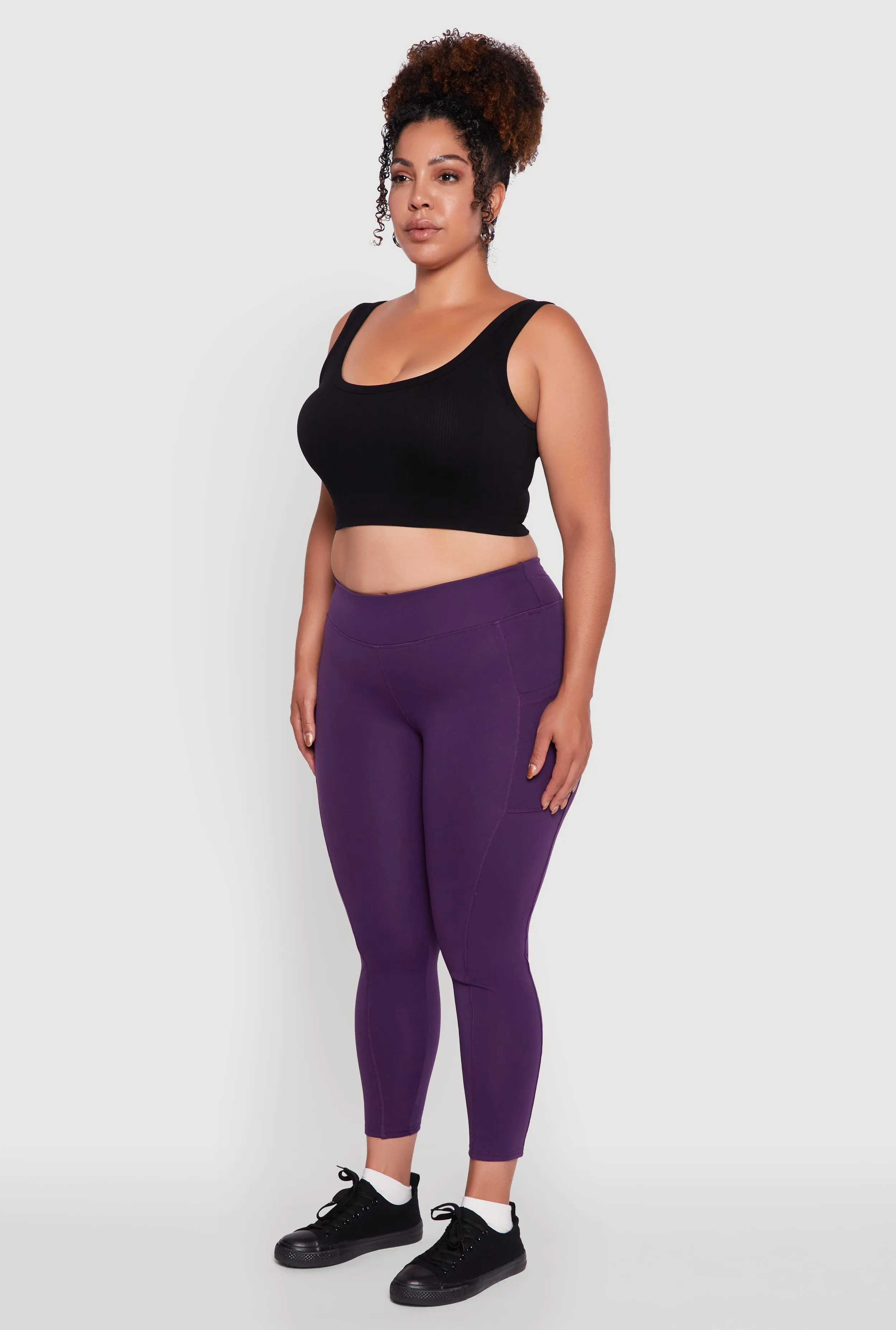 Plus Size Fleece Lined Cropped Leggings with Pockets sold by Rainbow product image thumbnail 3