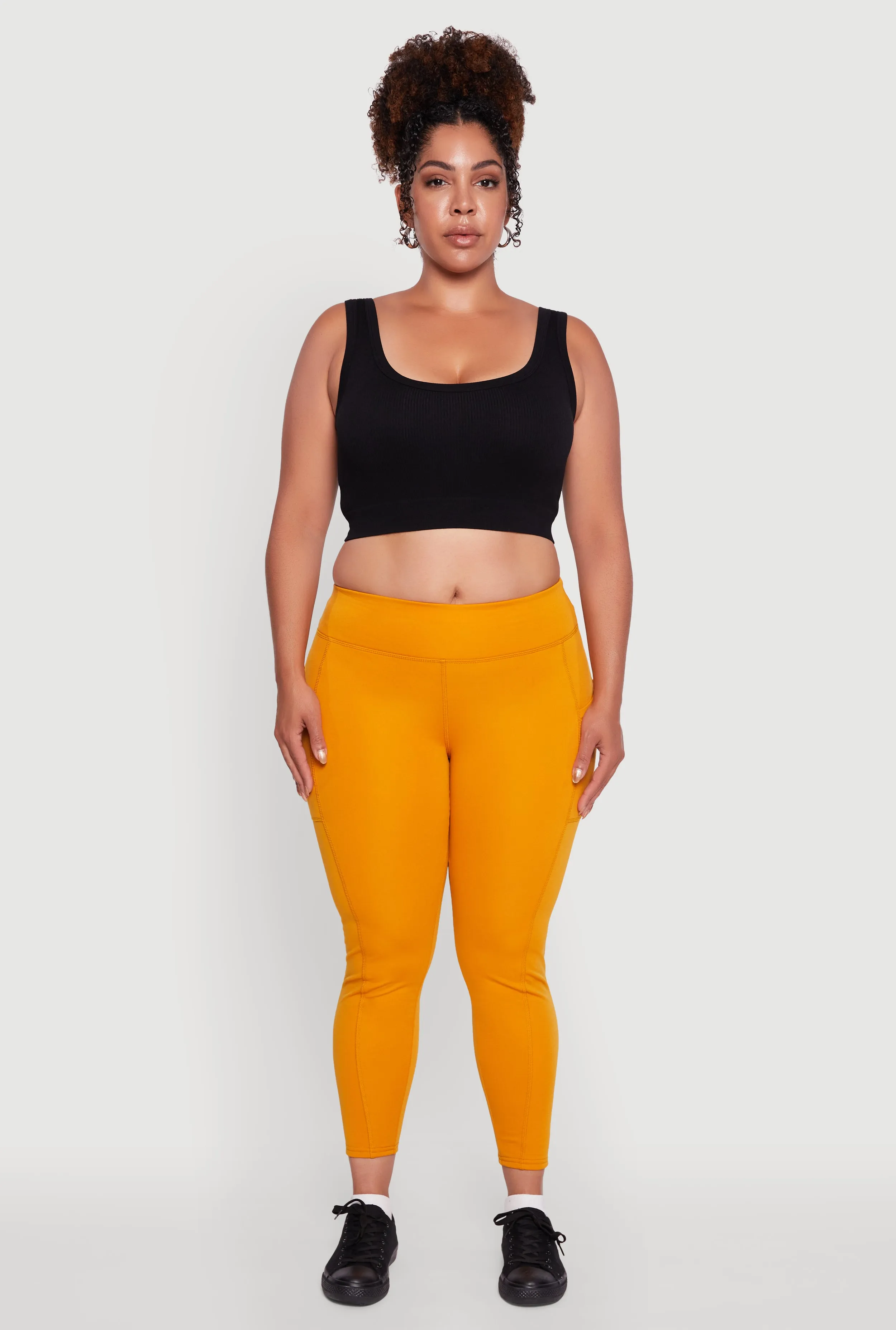 Plus Size Fleece Lined Cropped Leggings with Pockets sold by Rainbow product image thumbnail 2