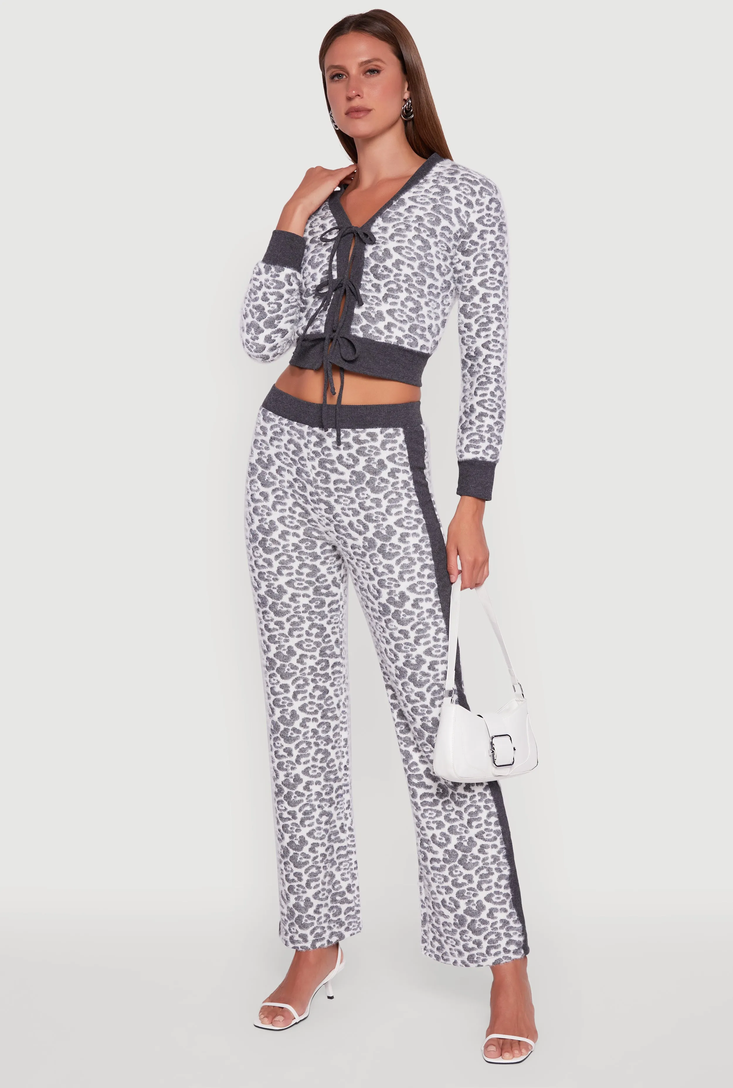 Contrast Trim Jaguar Print Flare Leg Pants sold by Rainbow product image thumbnail 2