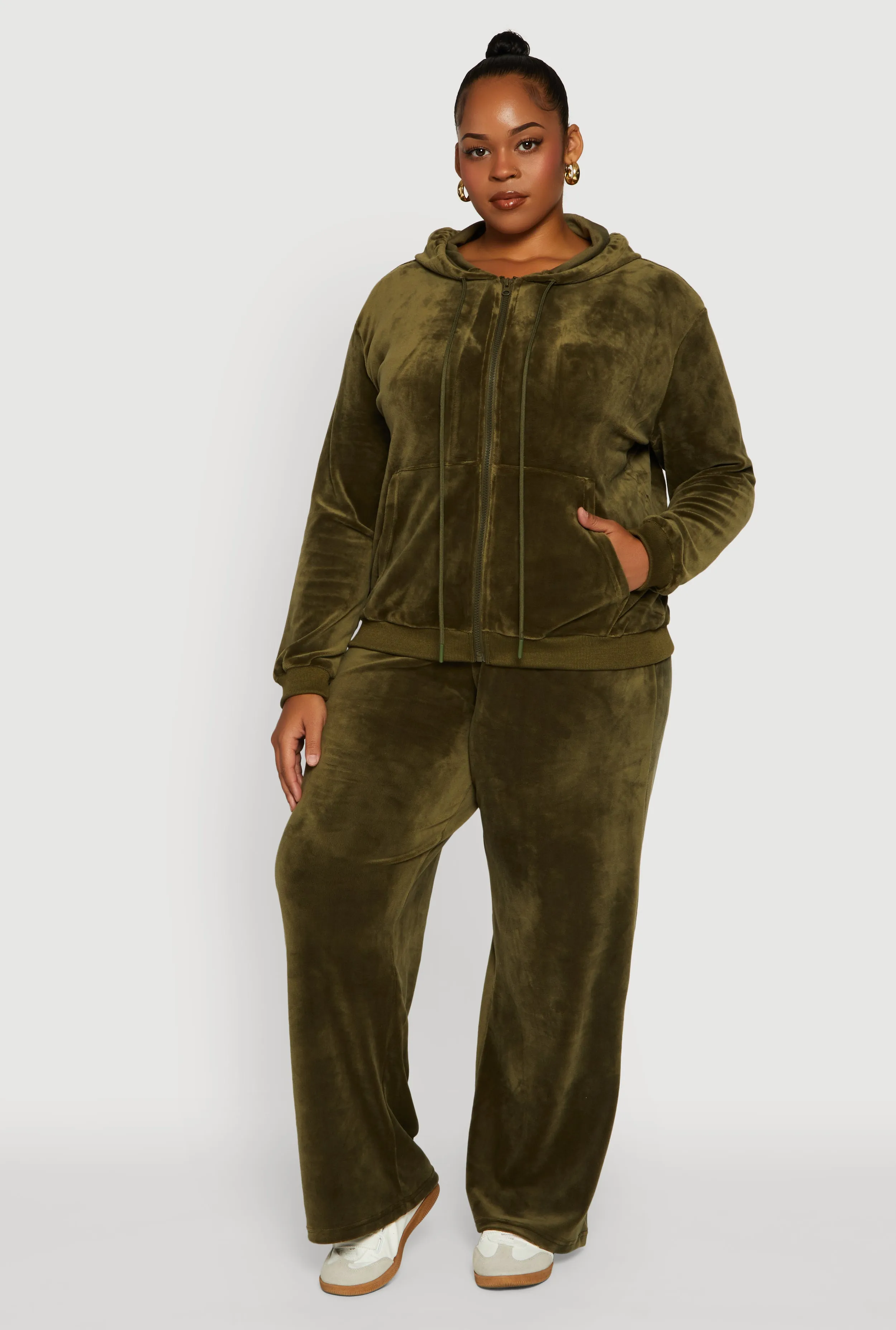 Plus Size Velour High Waisted Wide Leg Sweatpants sold by Rainbow product image thumbnail 4