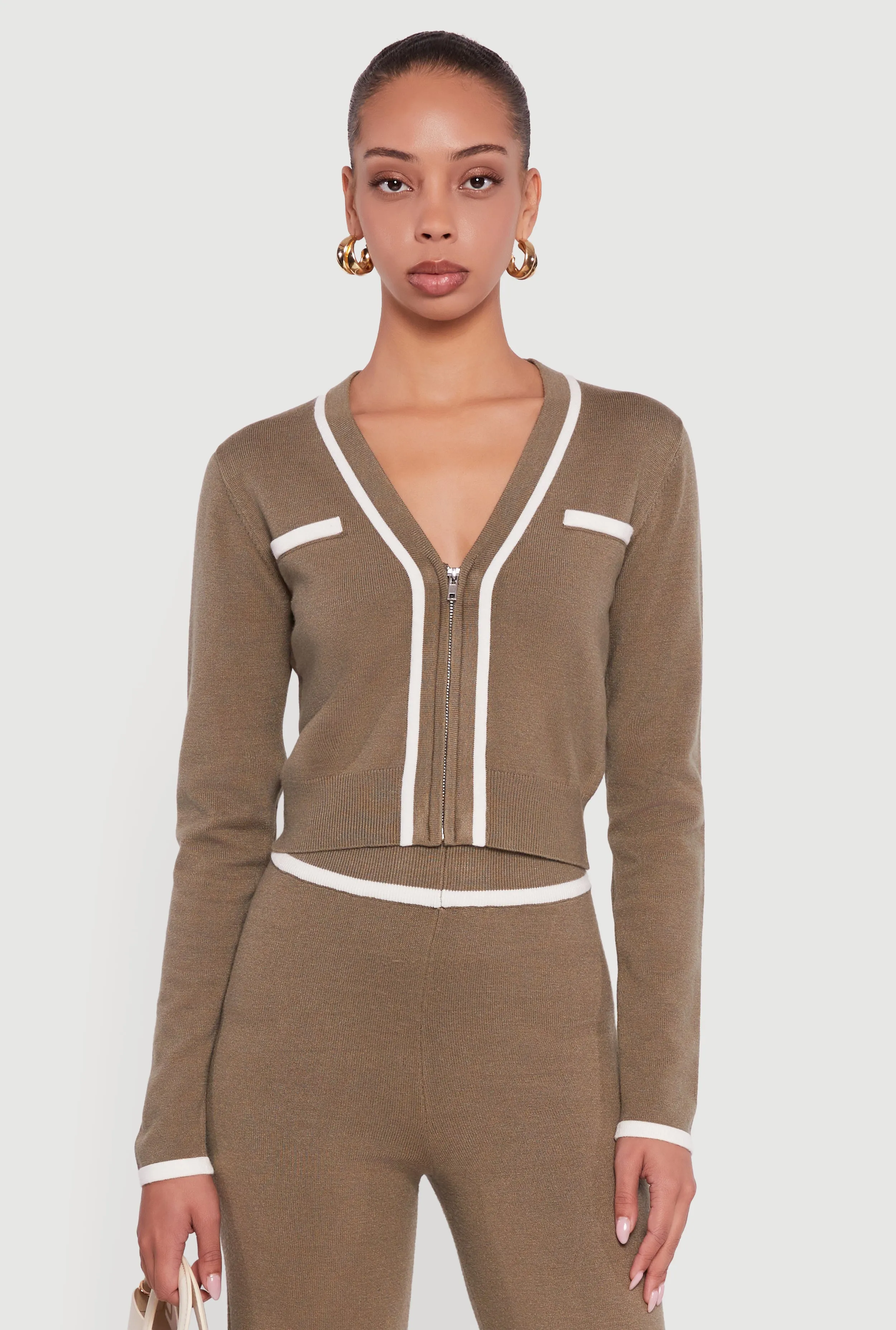 Contrast Trim V Neck Zip Front Cropped Sweater sold by Rainbow product image thumbnail 3