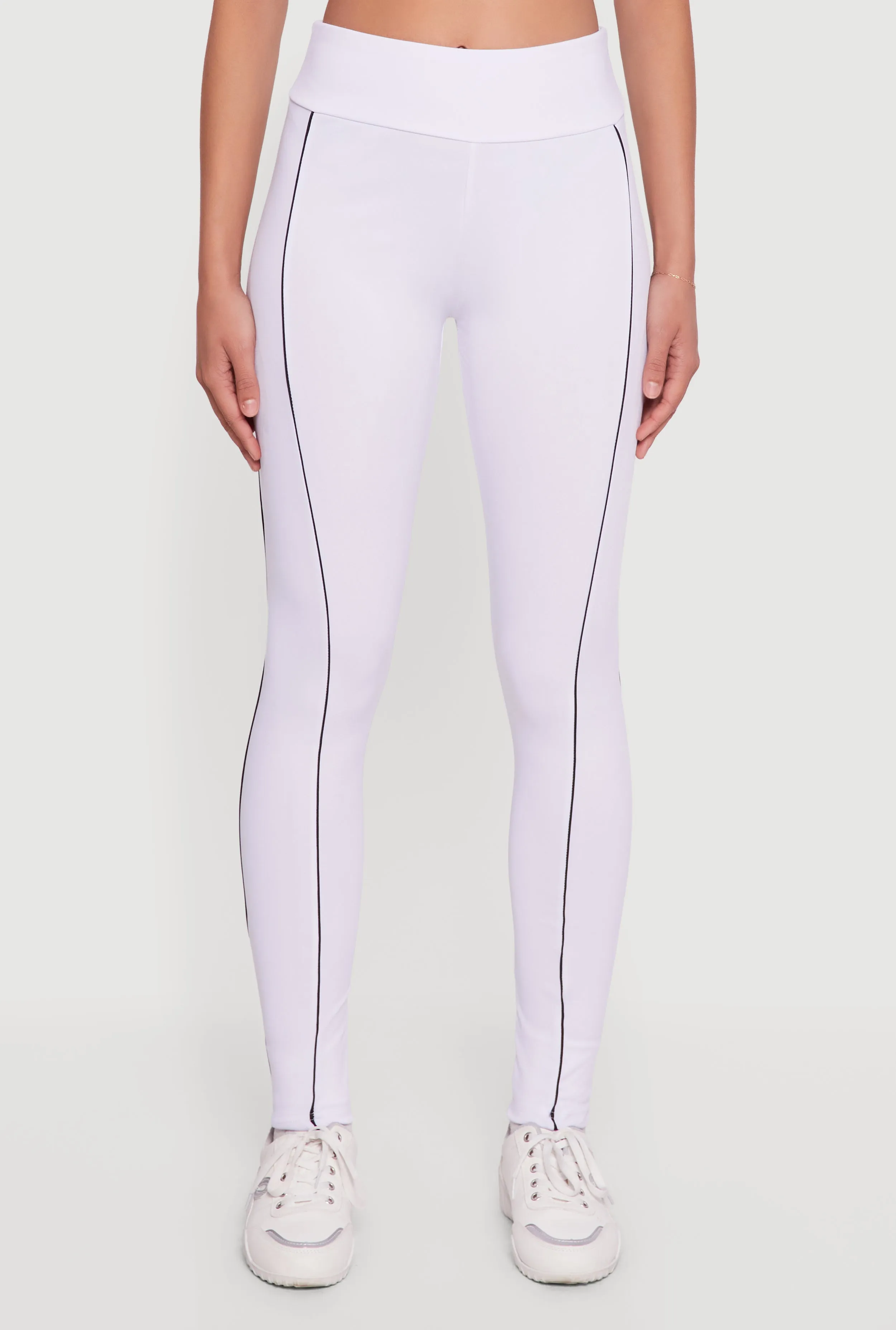 Contrast Trim Pipping Mid Rise Leggings sold by Rainbow product image thumbnail 3