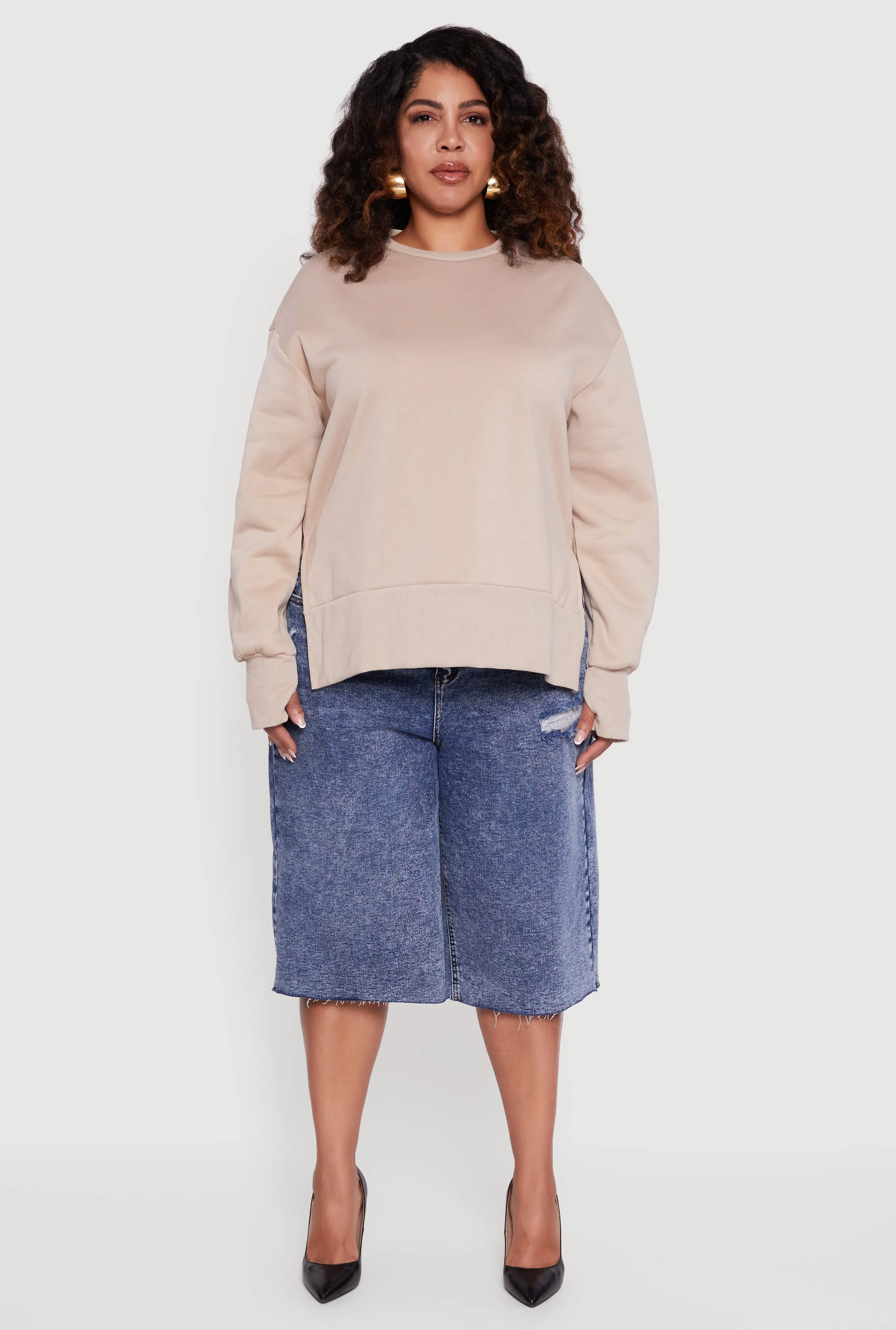 Plus Size Thumb Hole Detail Side Slit Oversized Sweatshirt sold by Rainbow product image thumbnail 3