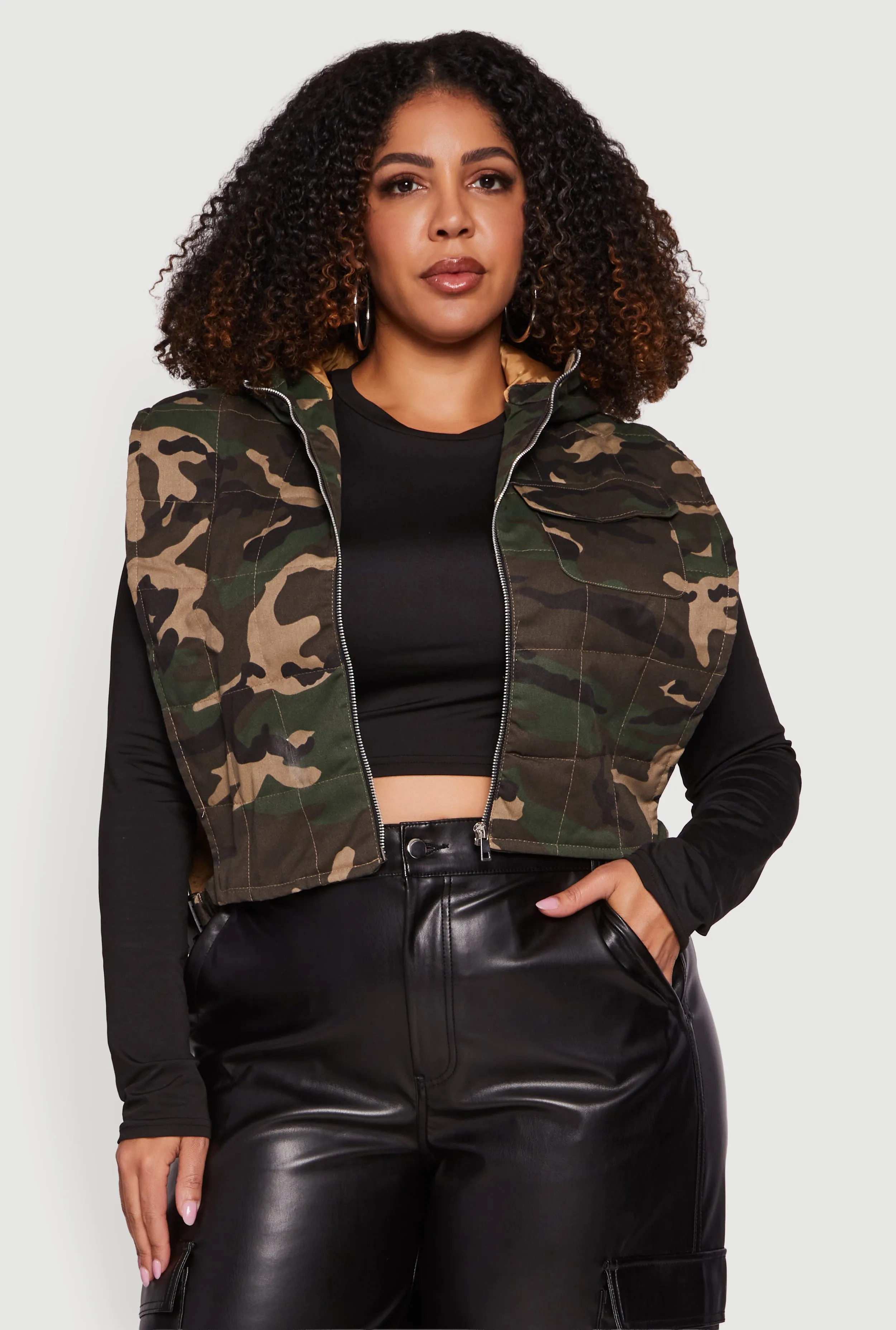 Plus Size Hooded Zip Front Cropped Camouflage Vest sold by Rainbow product image thumbnail 2