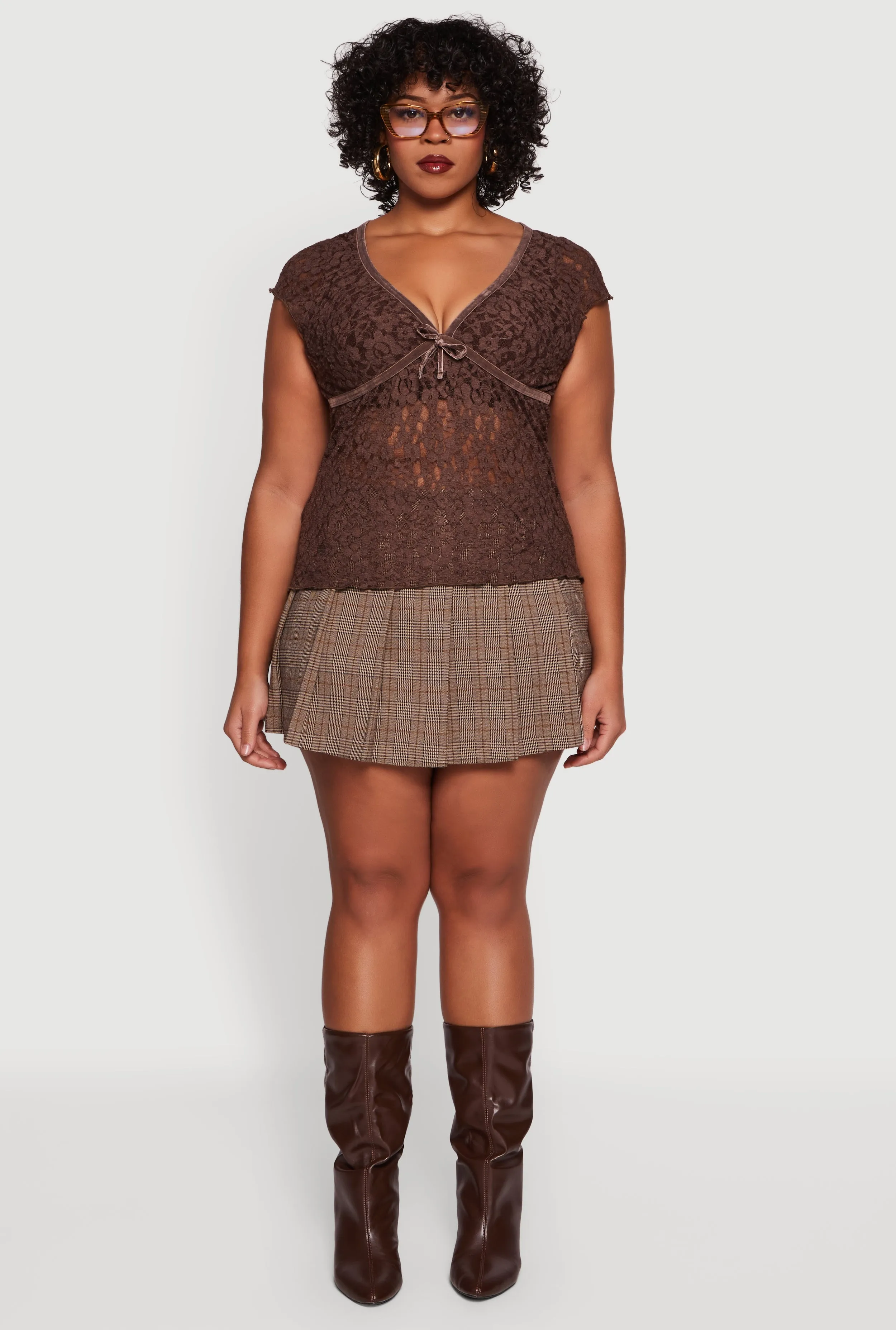 Plus Size Lace V Neck Short Sleeve Blouse sold by Rainbow product image thumbnail 3