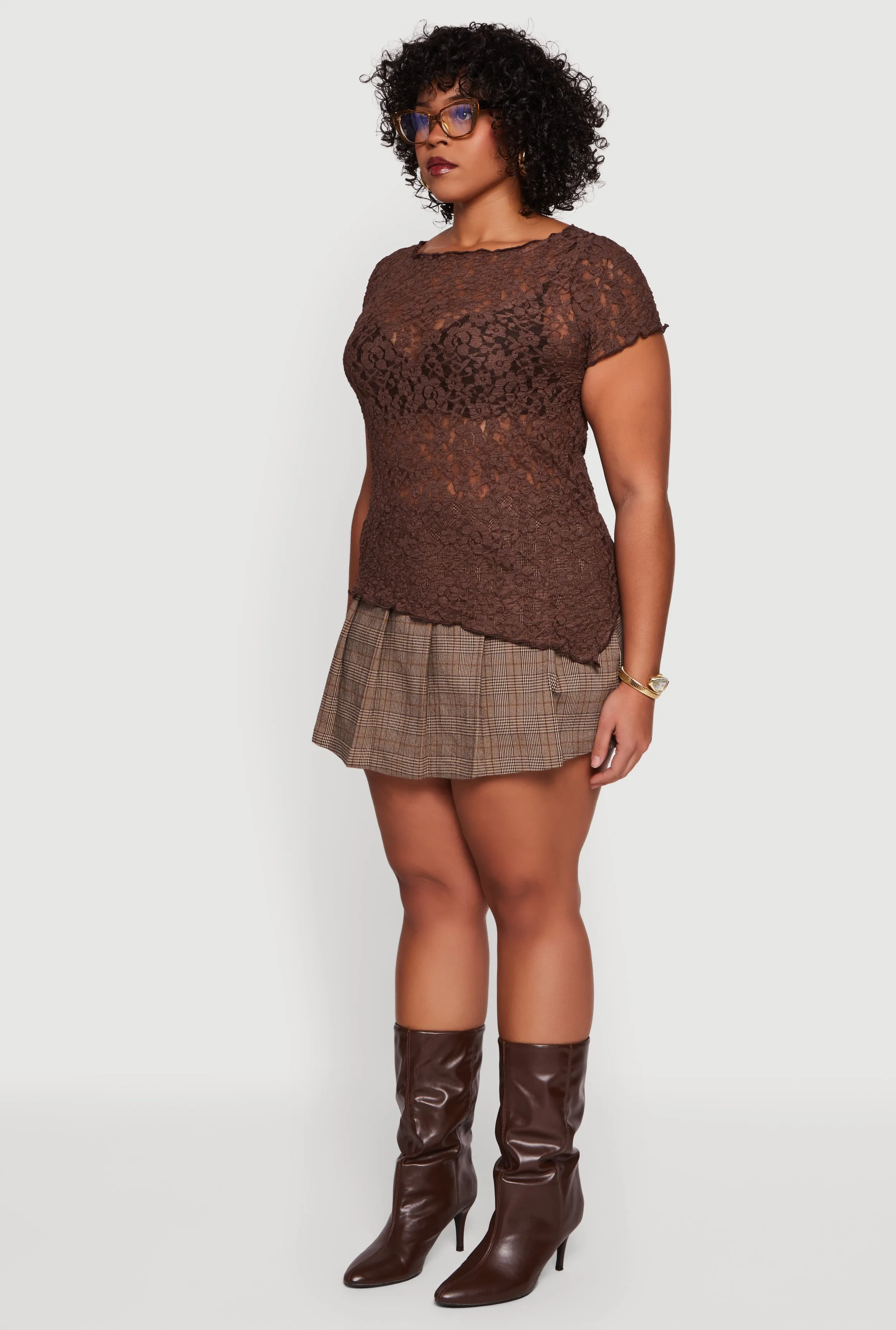 Plus Size Asymmetrical Hem Short Sleeve Lace Blouse sold by Rainbow product image thumbnail 5