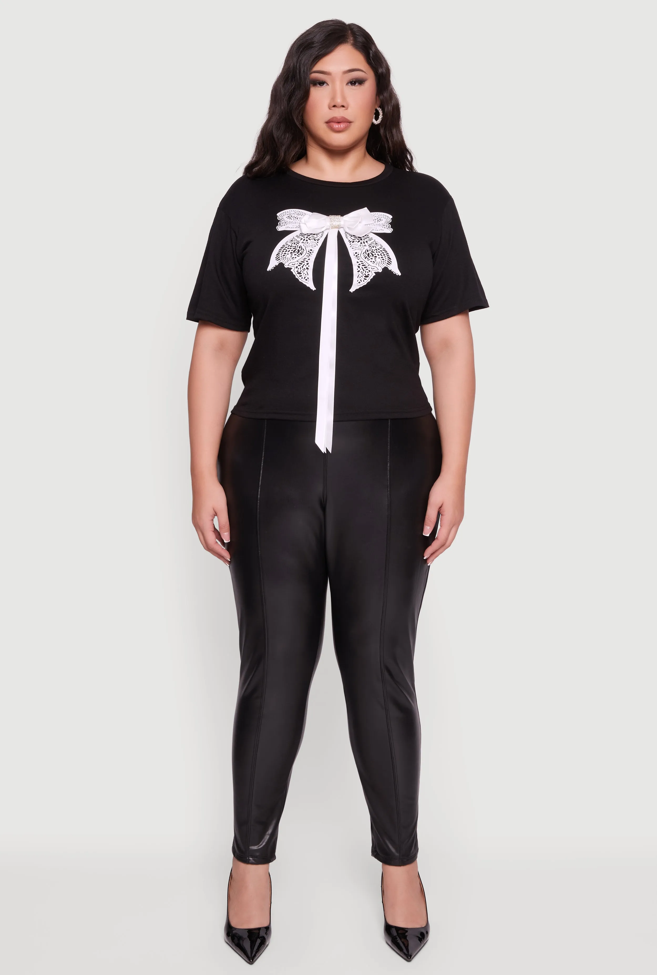 Plus Size Bow Detail Short Sleeve Tee sold by Rainbow product image thumbnail 3