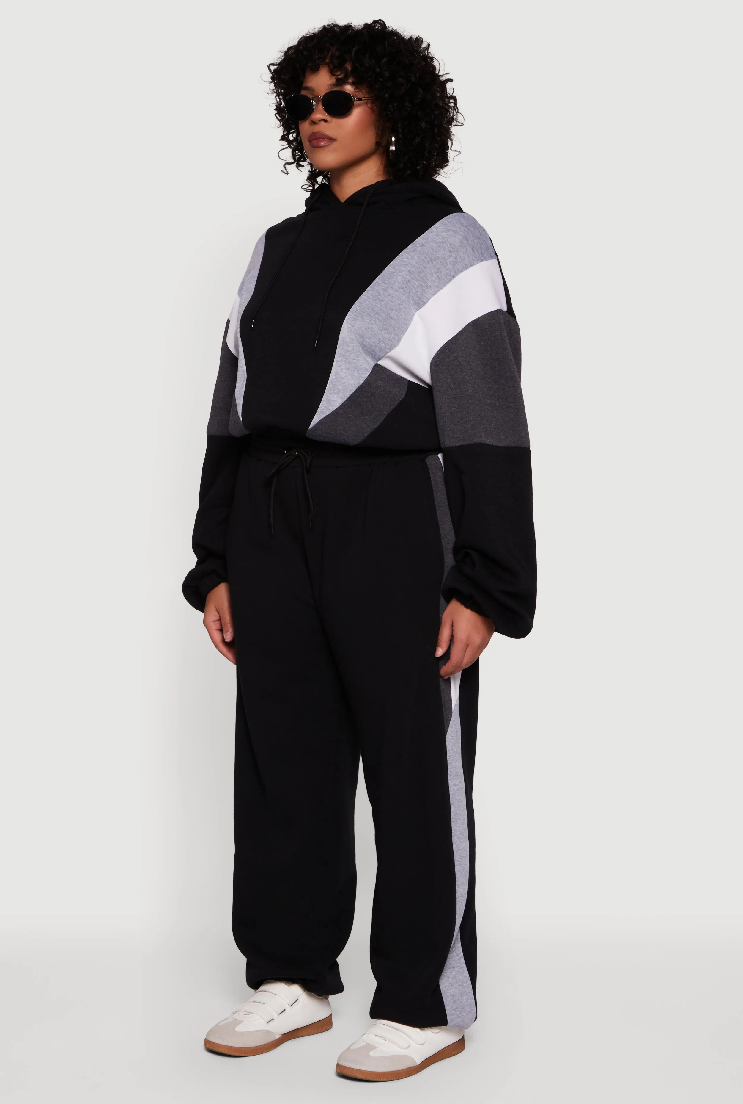 Plus Size Color Blocked Hooded Sweatshirt sold by Rainbow product image thumbnail 5