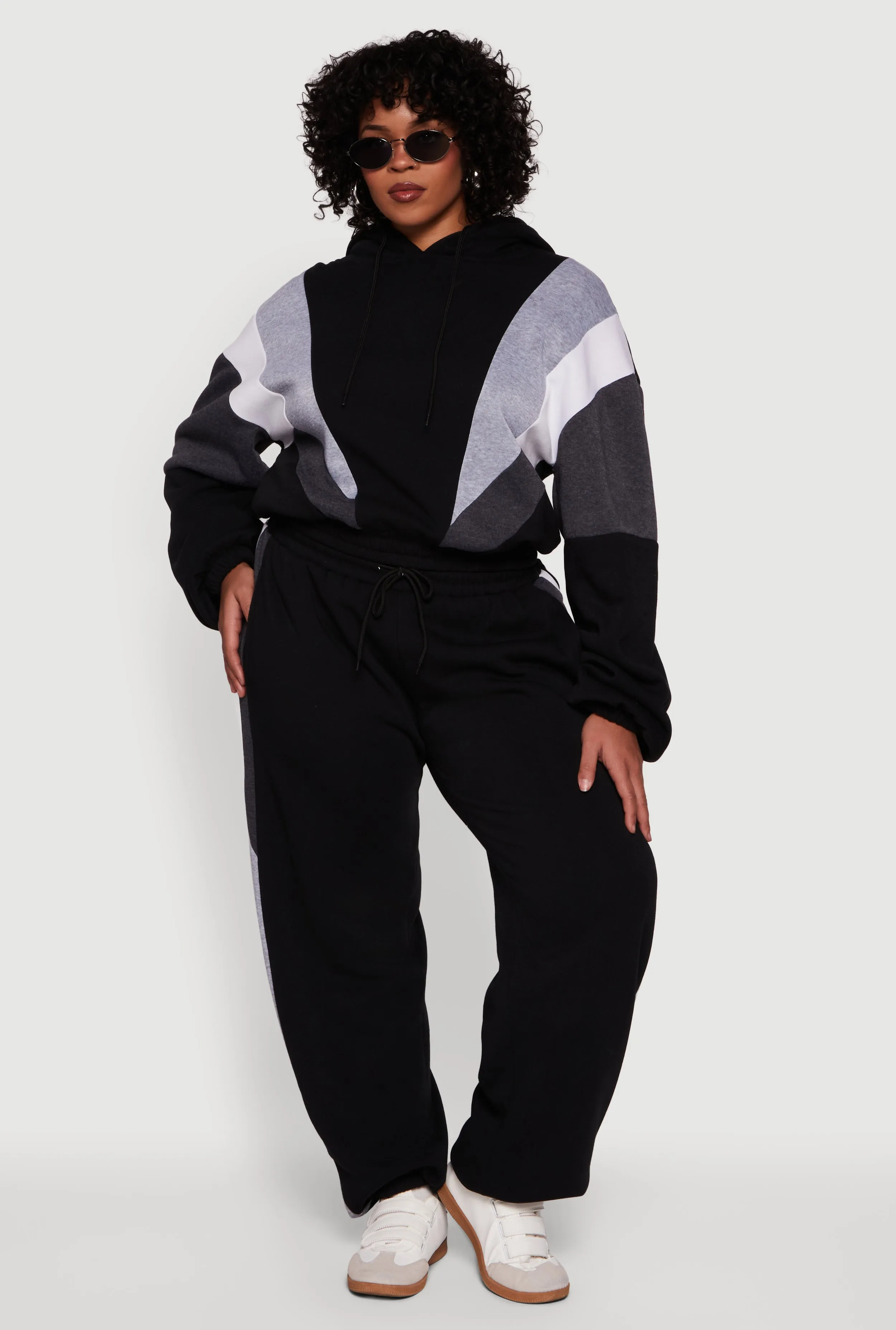 Plus Size Color Blocked Hooded Sweatshirt sold by Rainbow product image thumbnail 3