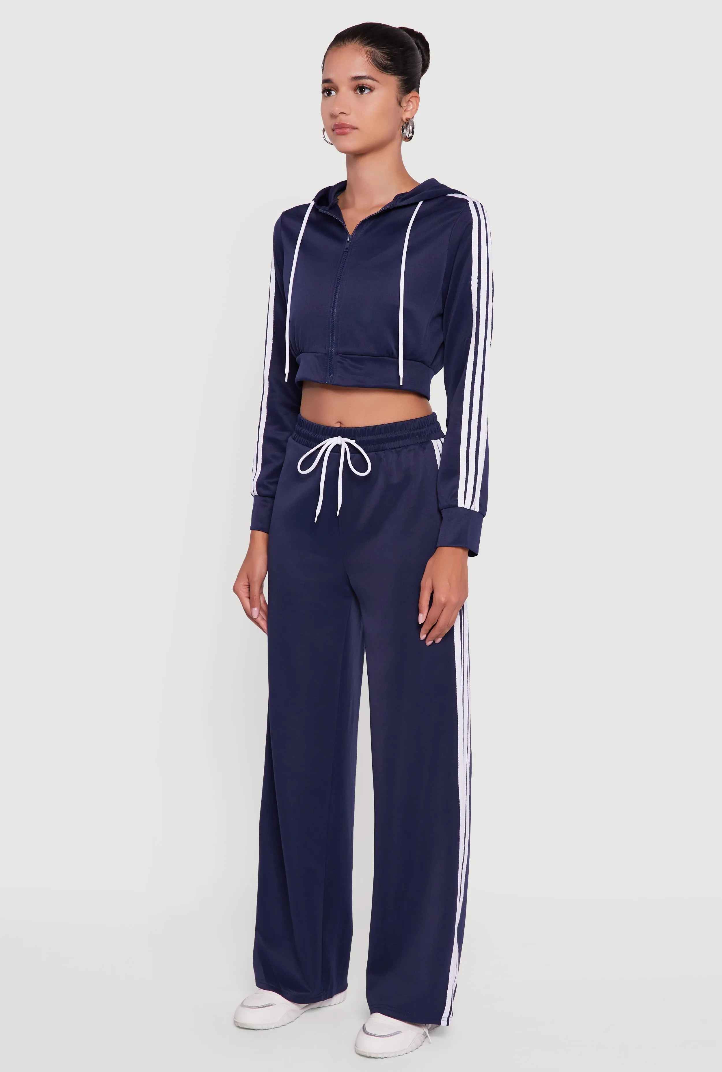 Contrast Trim Hooded Zip Front Cropped Hoodie sold by Rainbow product image thumbnail 5