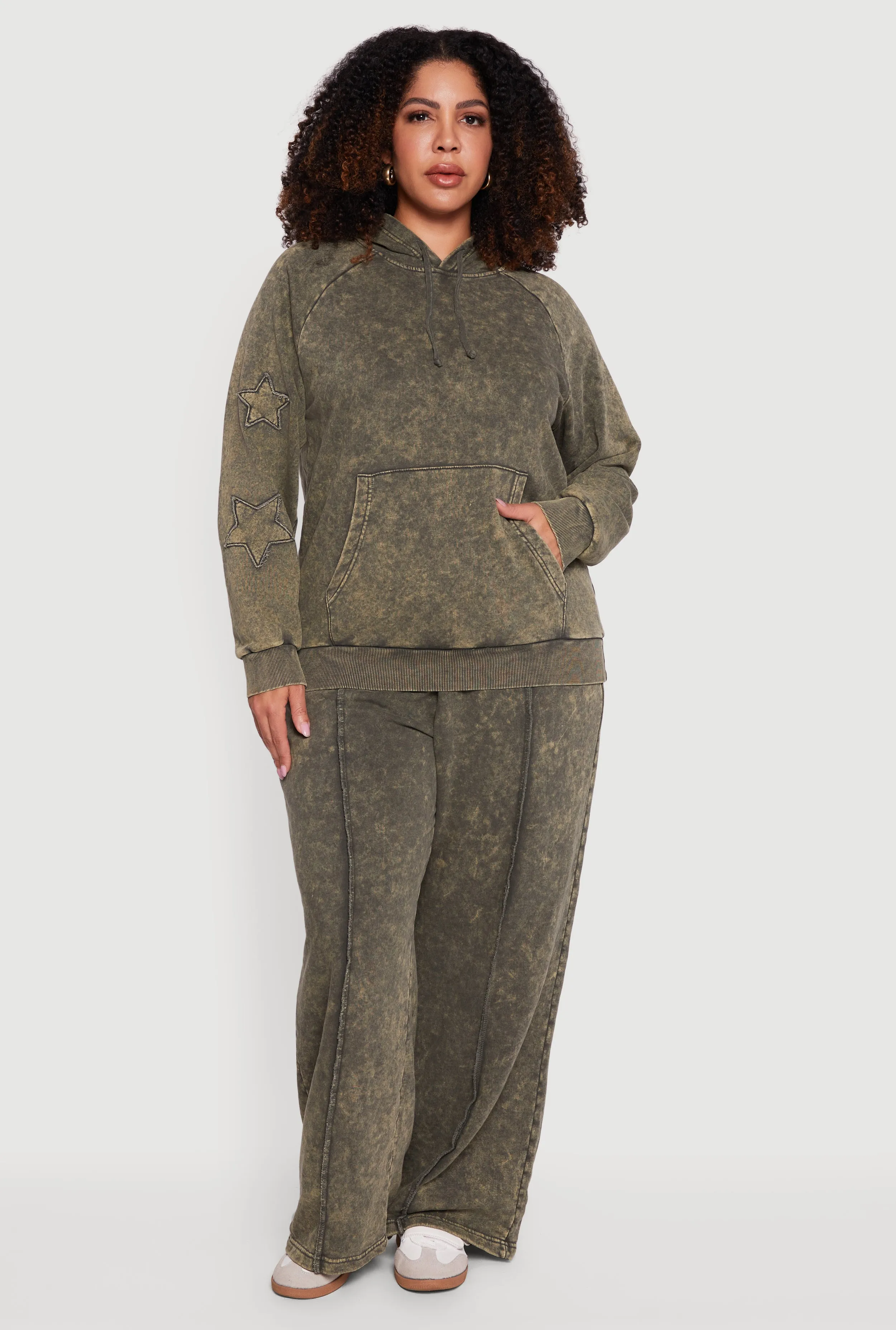 Plus Size Star Patch Graphic Acid Wash Hooded Sweatshirt sold by Rainbow product image thumbnail 2