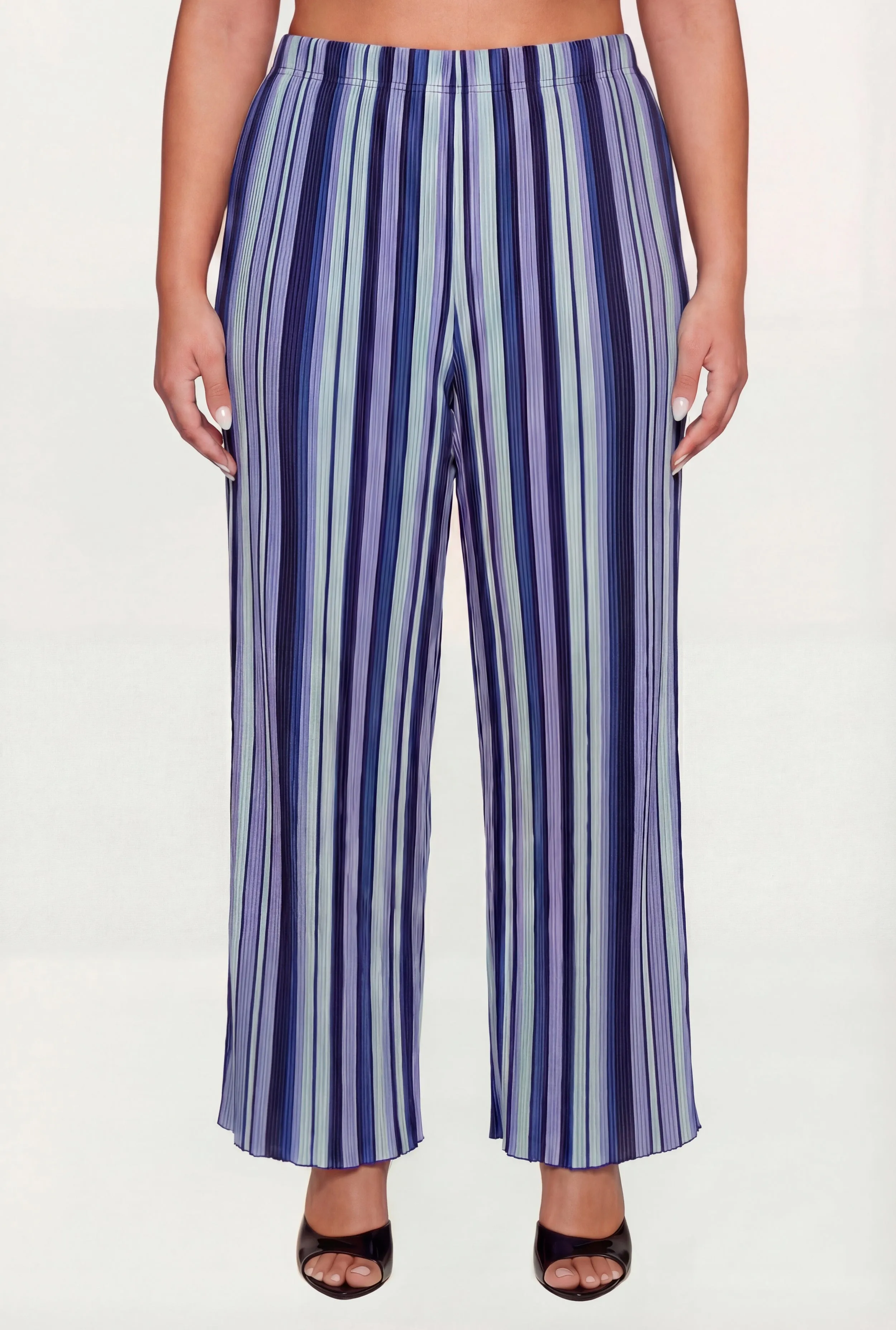 Plus Size Striped Plisse Wide Leg Pants sold by Rainbow product image thumbnail 3