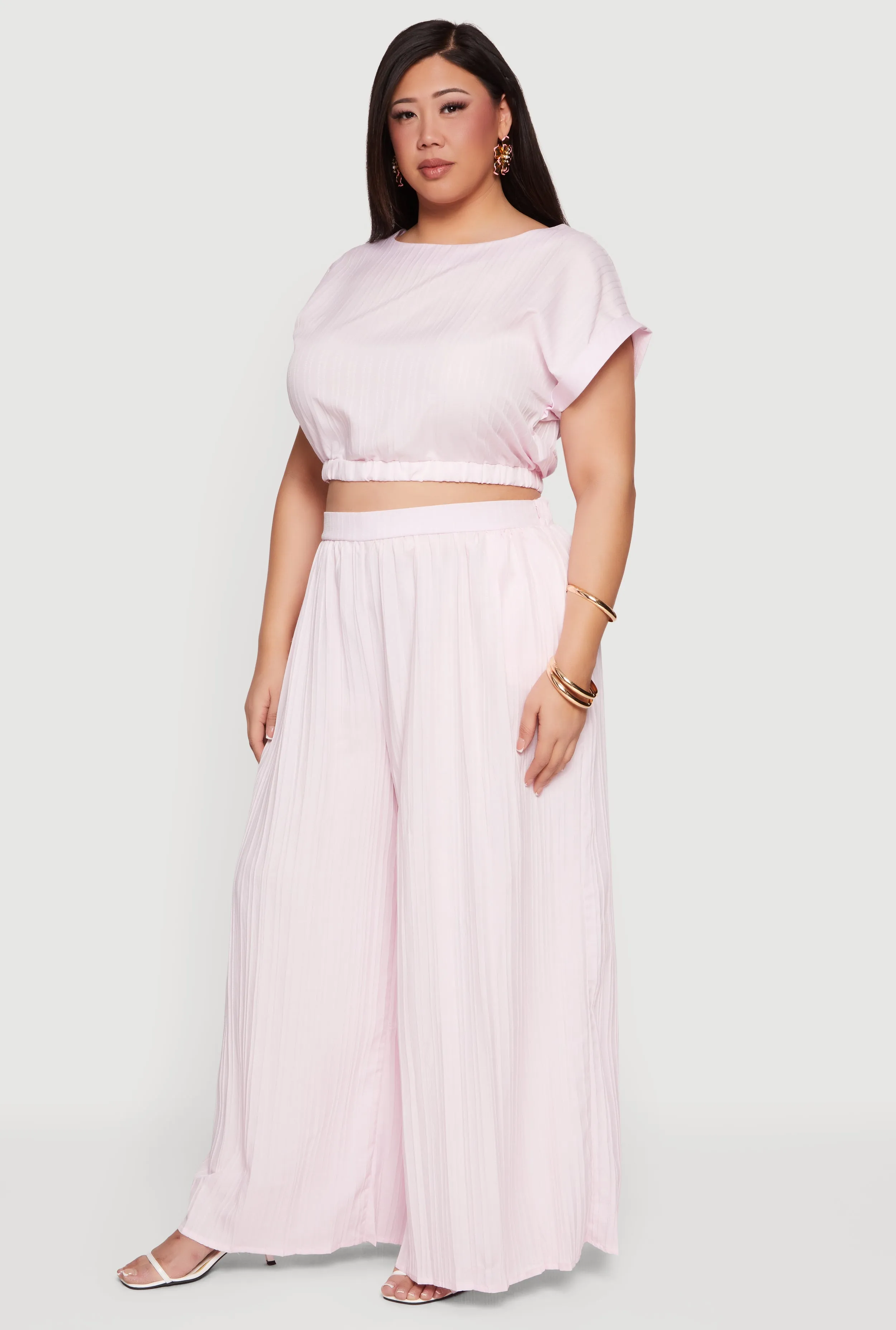 Plus Size Textured Knit Boat Neck Bubble Hem Crop Top sold by Rainbow product image thumbnail 3