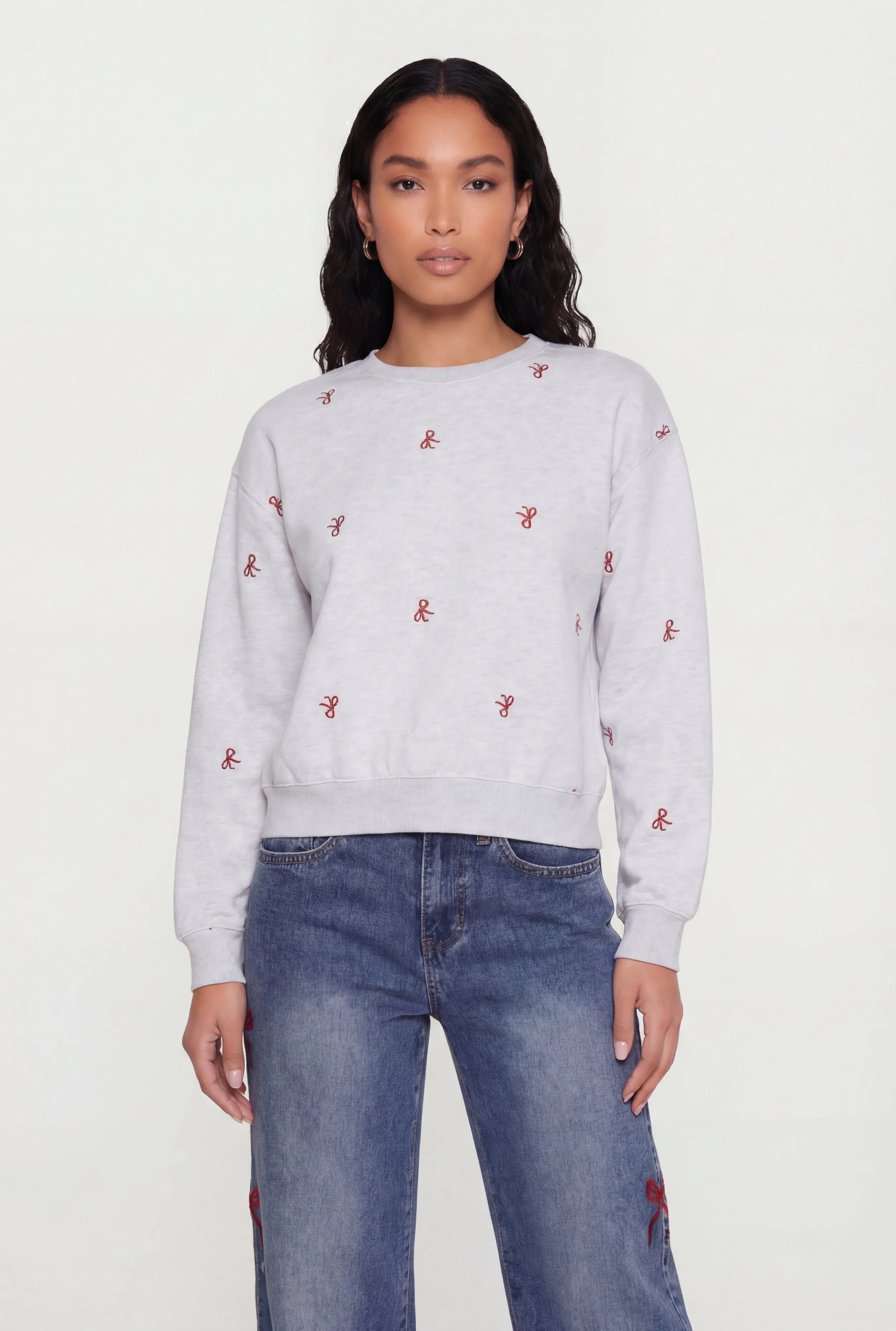 Embroidered Bow Long Sleeve Crew Neck Pullover Sweatshirt sold by Rainbow product image thumbnail 2