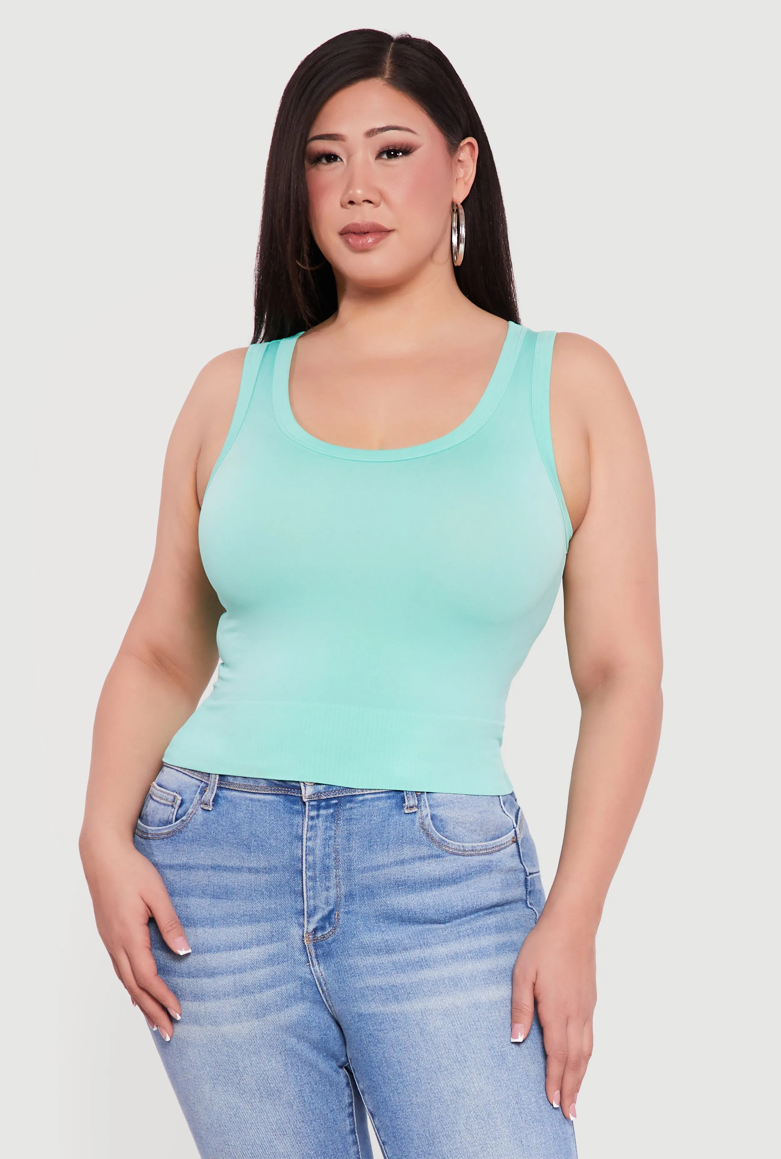 Plus Size Seamless Scoop Neck Tank Top sold by Rainbow product image thumbnail 2