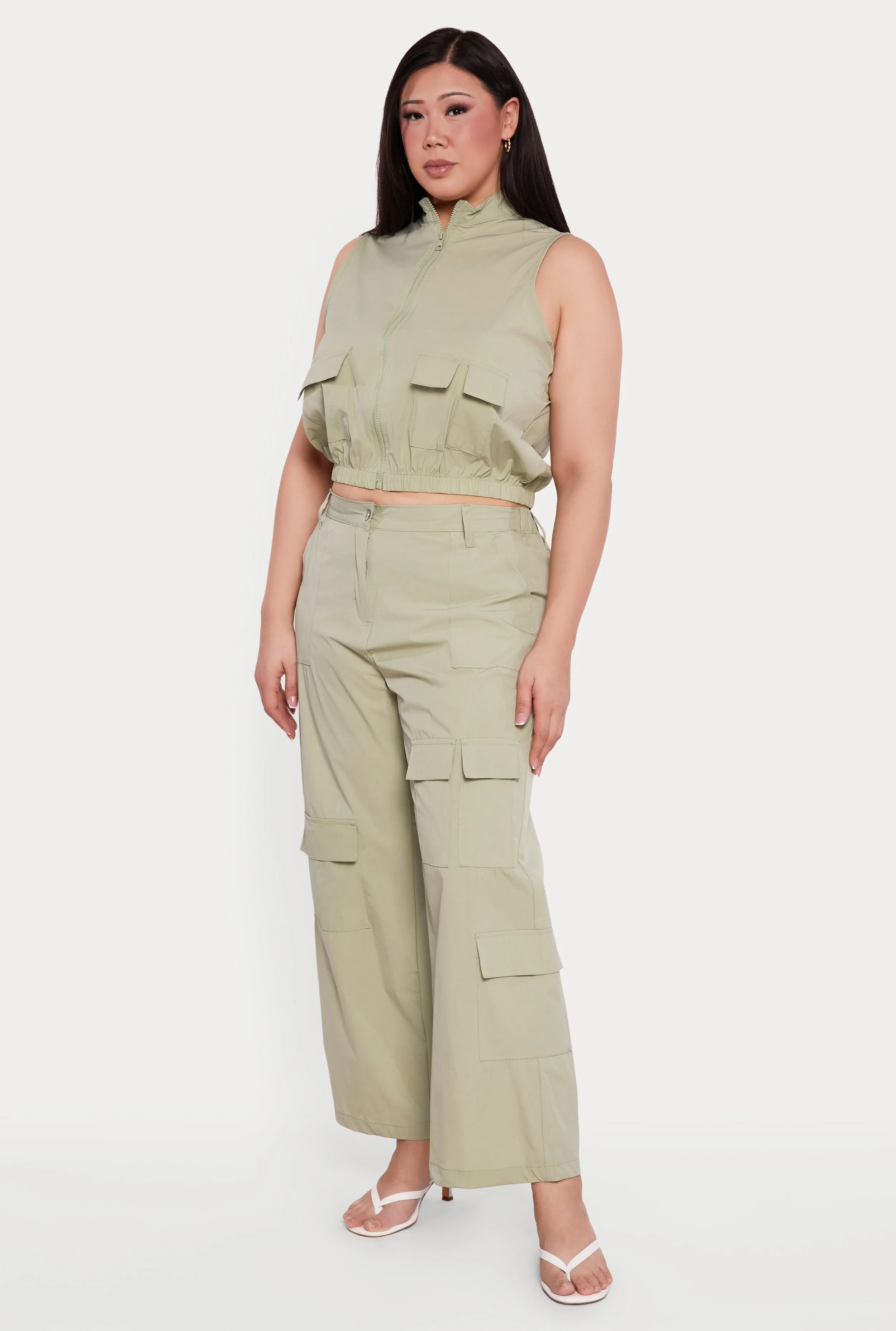 Plus Size Nylon Cropped Zip Front Windbreaker Vest sold by Rainbow product image thumbnail 3