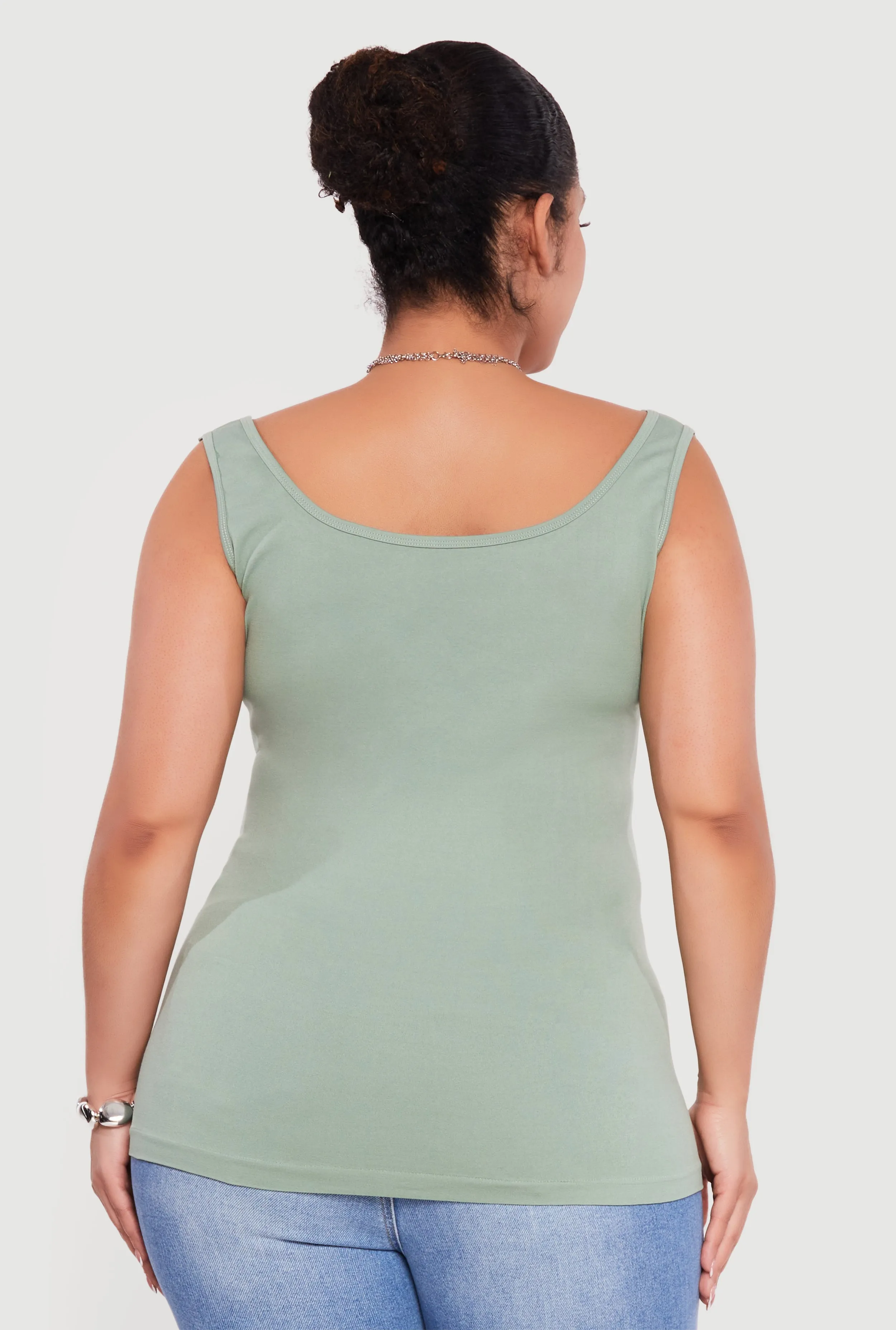 Plus Size Solid Seamless Scoop Neck Tank Top sold by Rainbow product image thumbnail 5