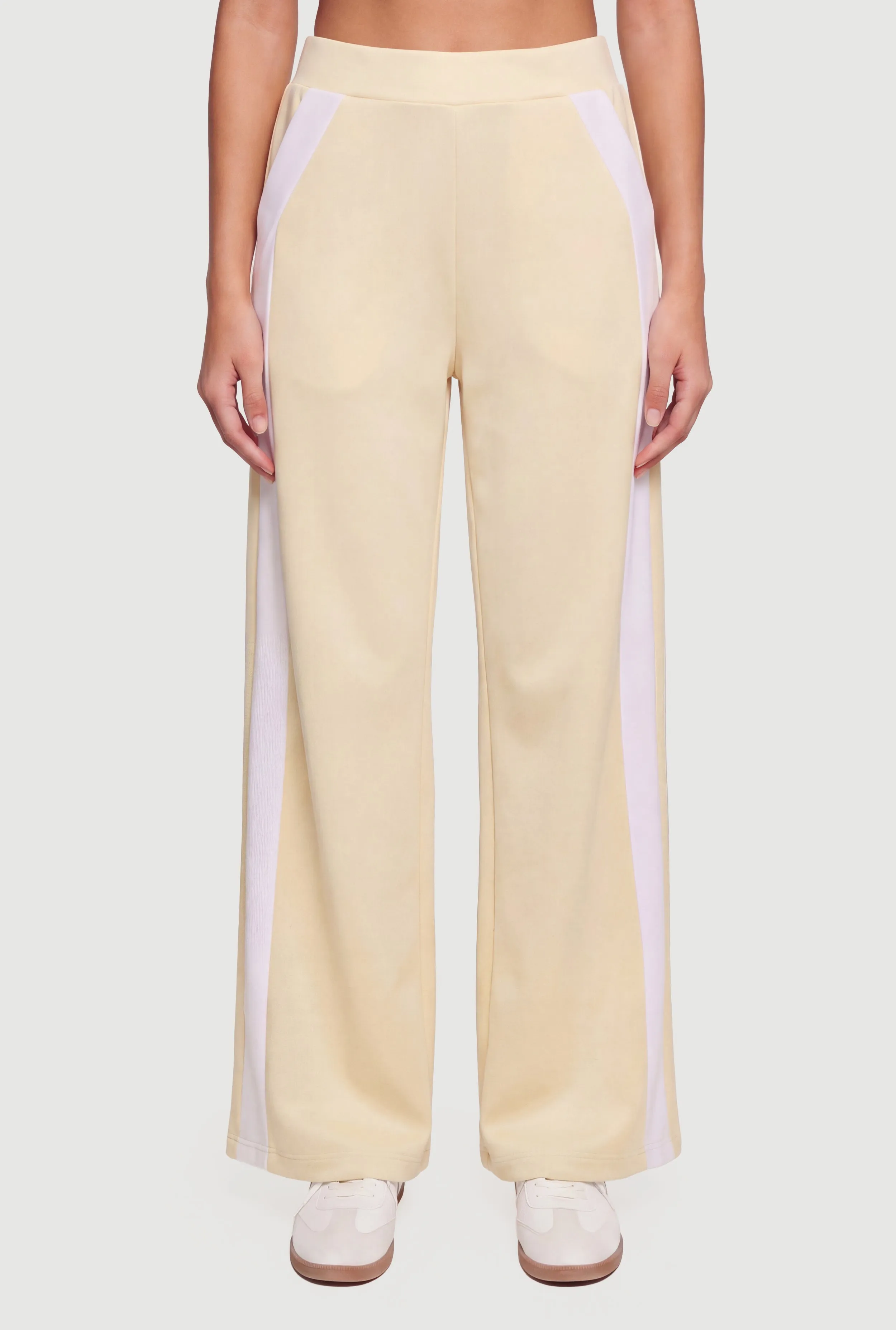 Side Contrast Trim Active Pants sold by Rainbow product image thumbnail 3