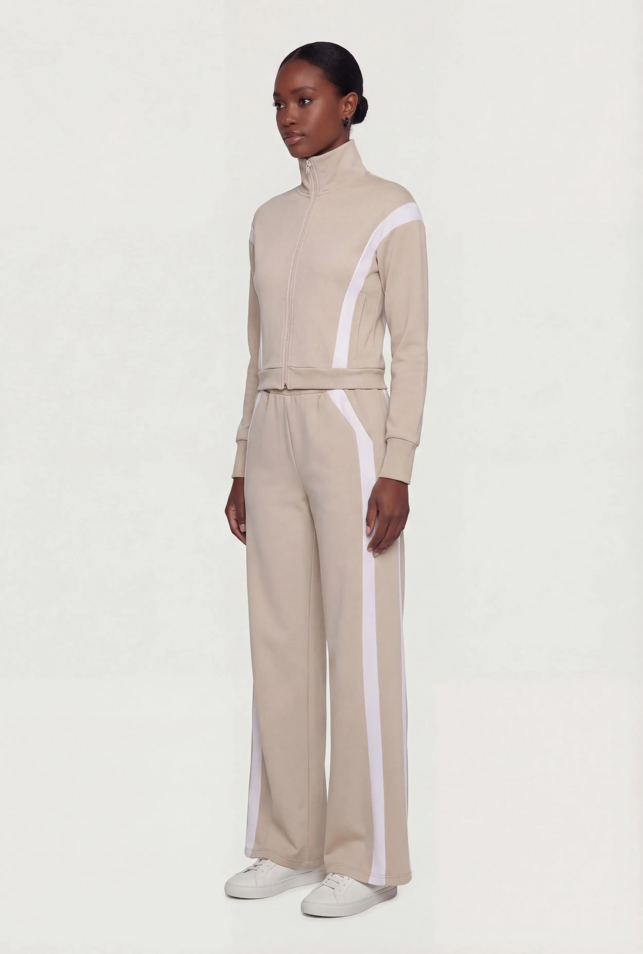 Side Contrast Trim Active Pants sold by Rainbow product image thumbnail 2