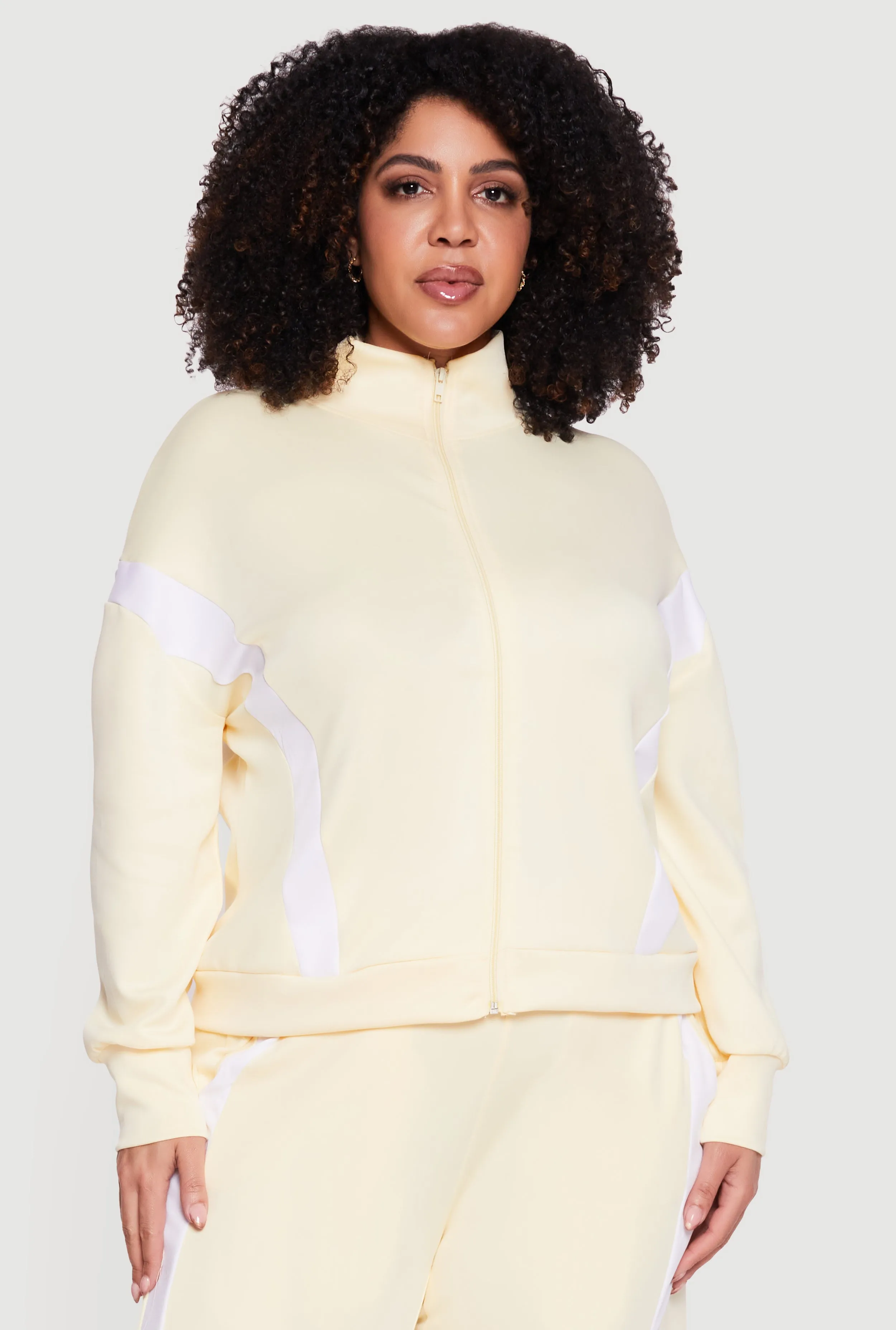 Plus Size Contrast Trim Mock Neck Zip Front Active Jacket sold by Rainbow product image thumbnail 2