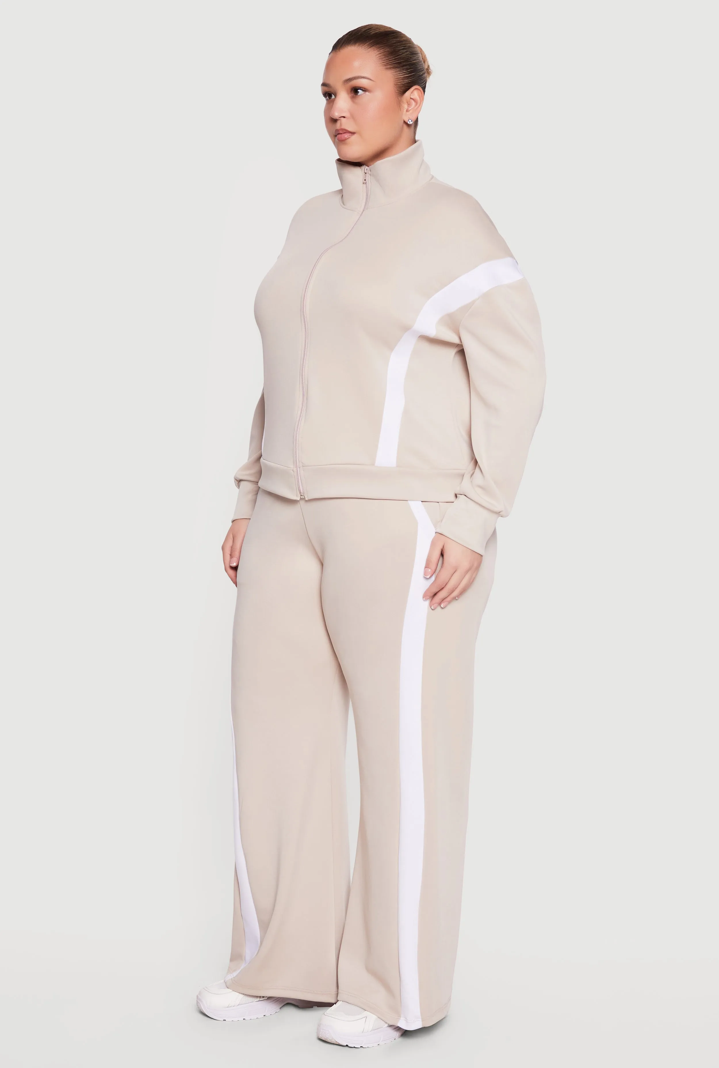 Plus Size Contrast Trim Mock Neck Zip Front Active Jacket sold by Rainbow product image thumbnail 3